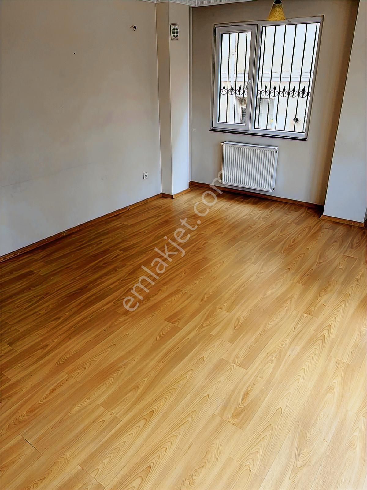 Kartal Esentepe'de Satılık 2+1 Kiracısız Metro Marmaray Adliye - Görsel 2