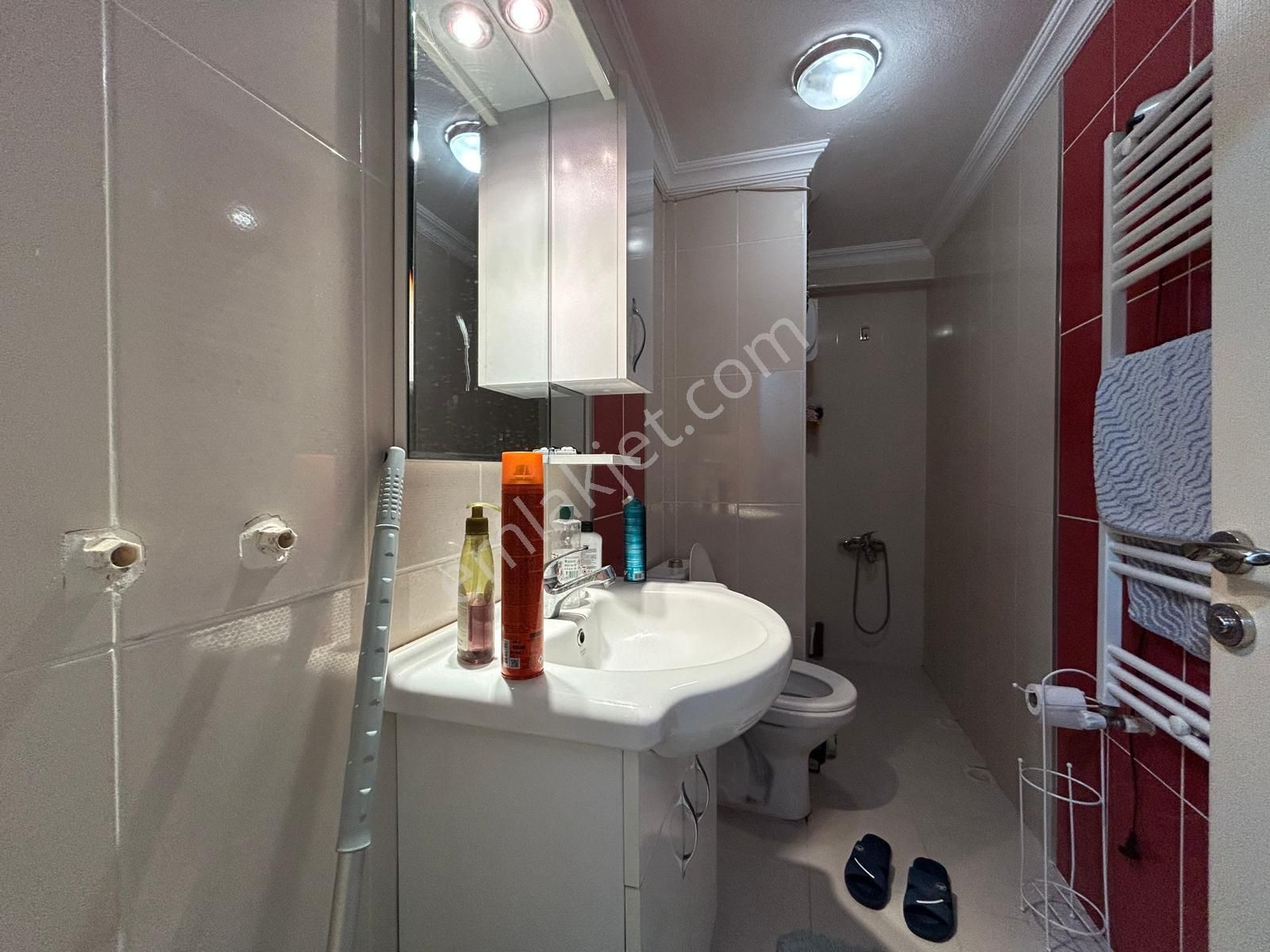 Yükselden Edremitte Yeni Binada D.gazlı Bahçeli Eşyalı 2+1 Satılık Daire - Görsel 19