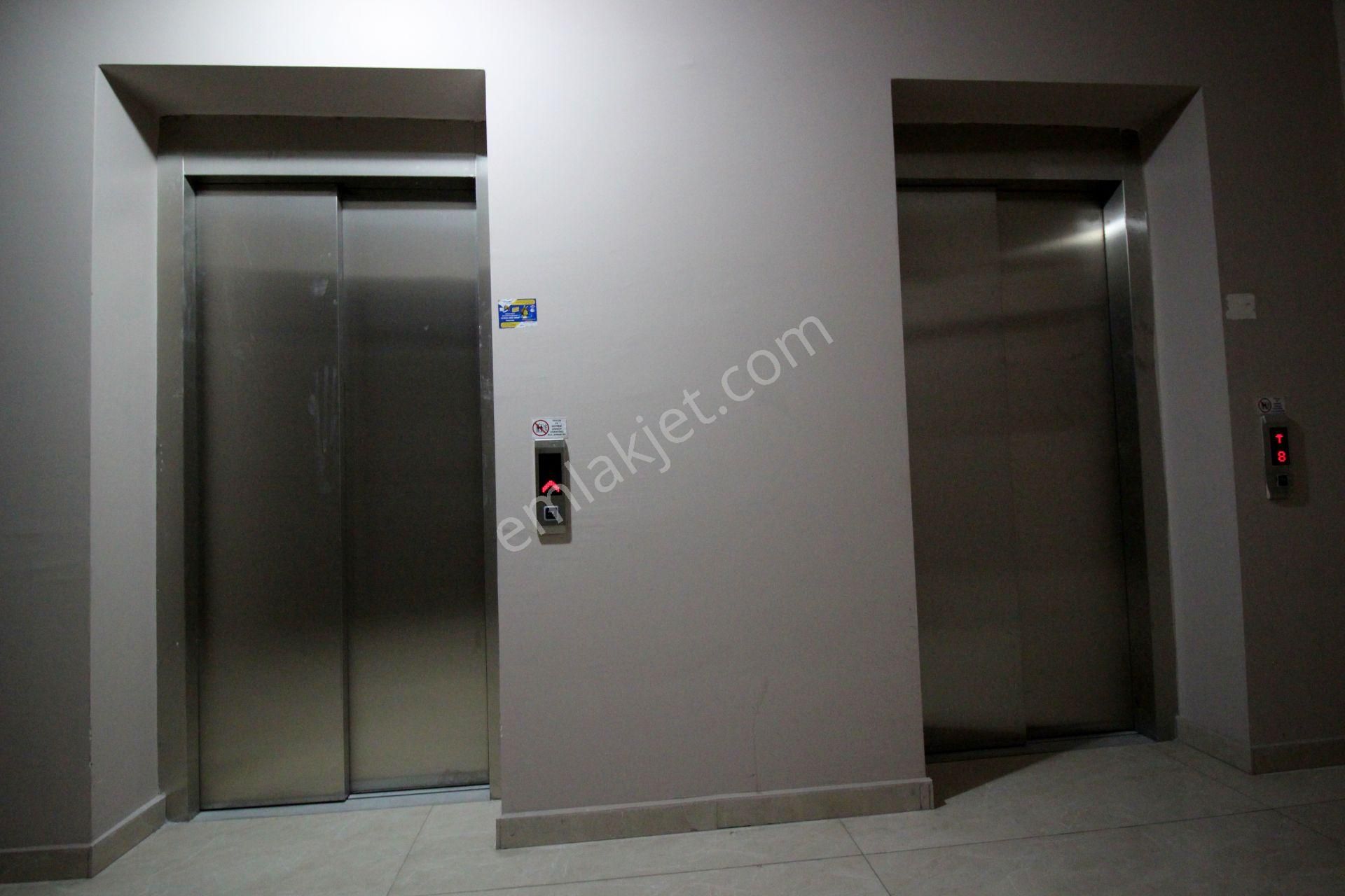 Emre Emlak'tan Eryaman Yeşilova'da Katta Ön Cephe 2+1 Satılık Rezidans - Görsel 19