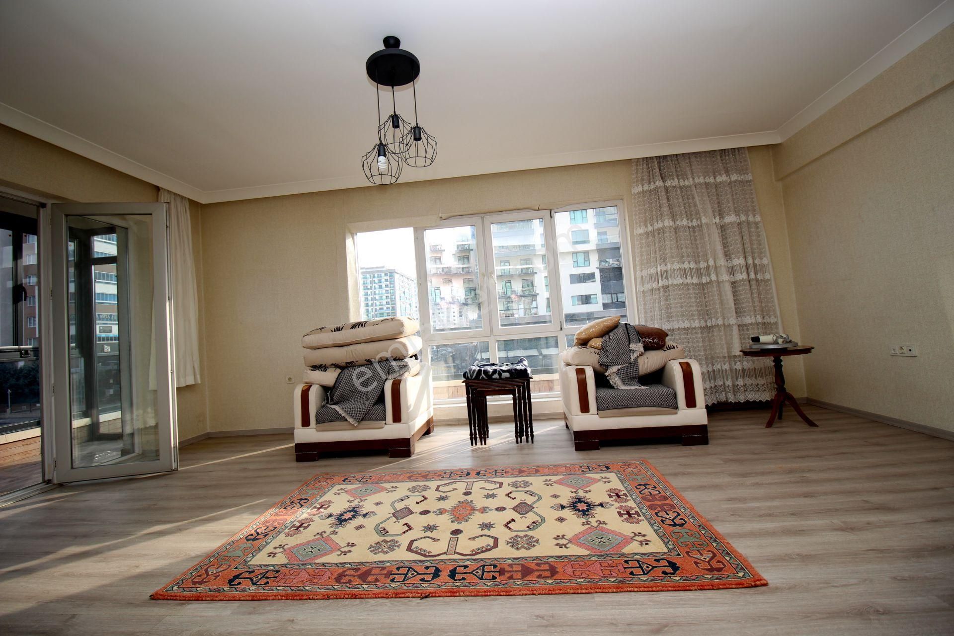 Emre Emlak'tan Eryaman Yeşilova'da Katta Ön Cephe 2+1 Satılık Rezidans - Görsel 2