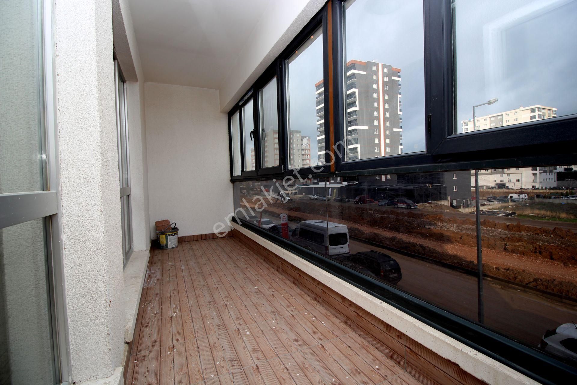 Emre Emlak'tan Eryaman Yeşilova'da Katta Ön Cephe 2+1 Satılık Rezidans - Görsel 15