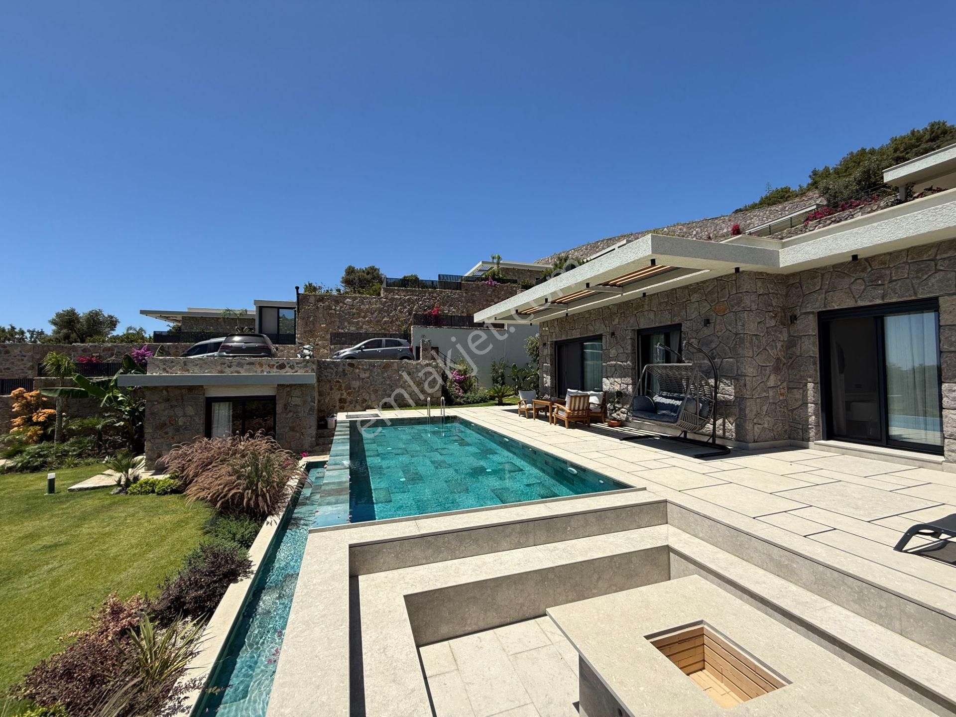 Gümüşlük'de Kiralık 4+2 Ultra Lüks Villa - Görsel 13