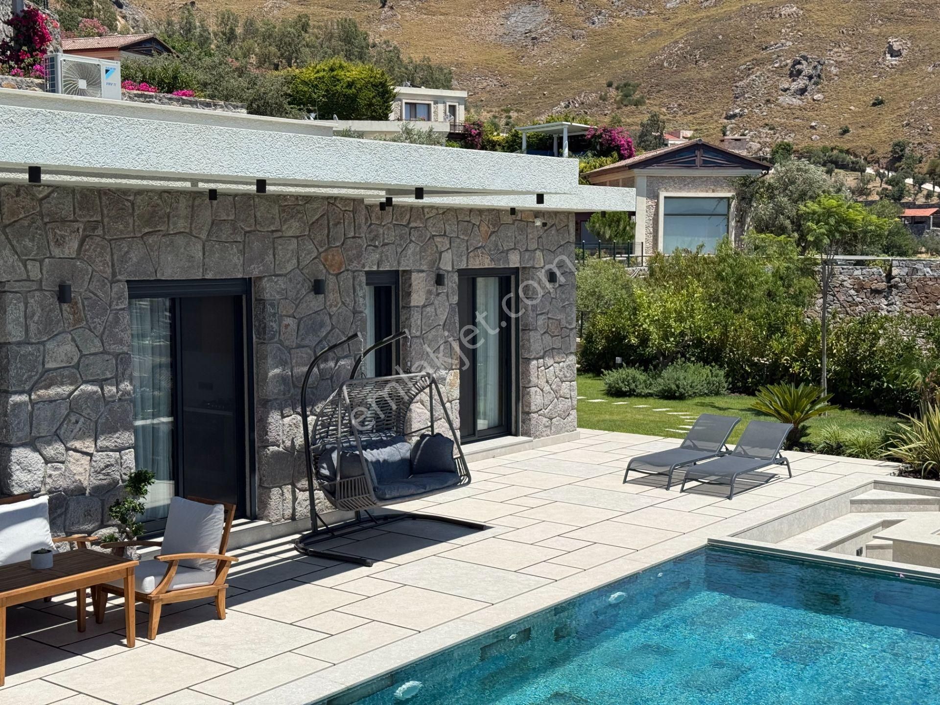 Gümüşlük'de Kiralık 4+2 Ultra Lüks Villa - Görsel 8