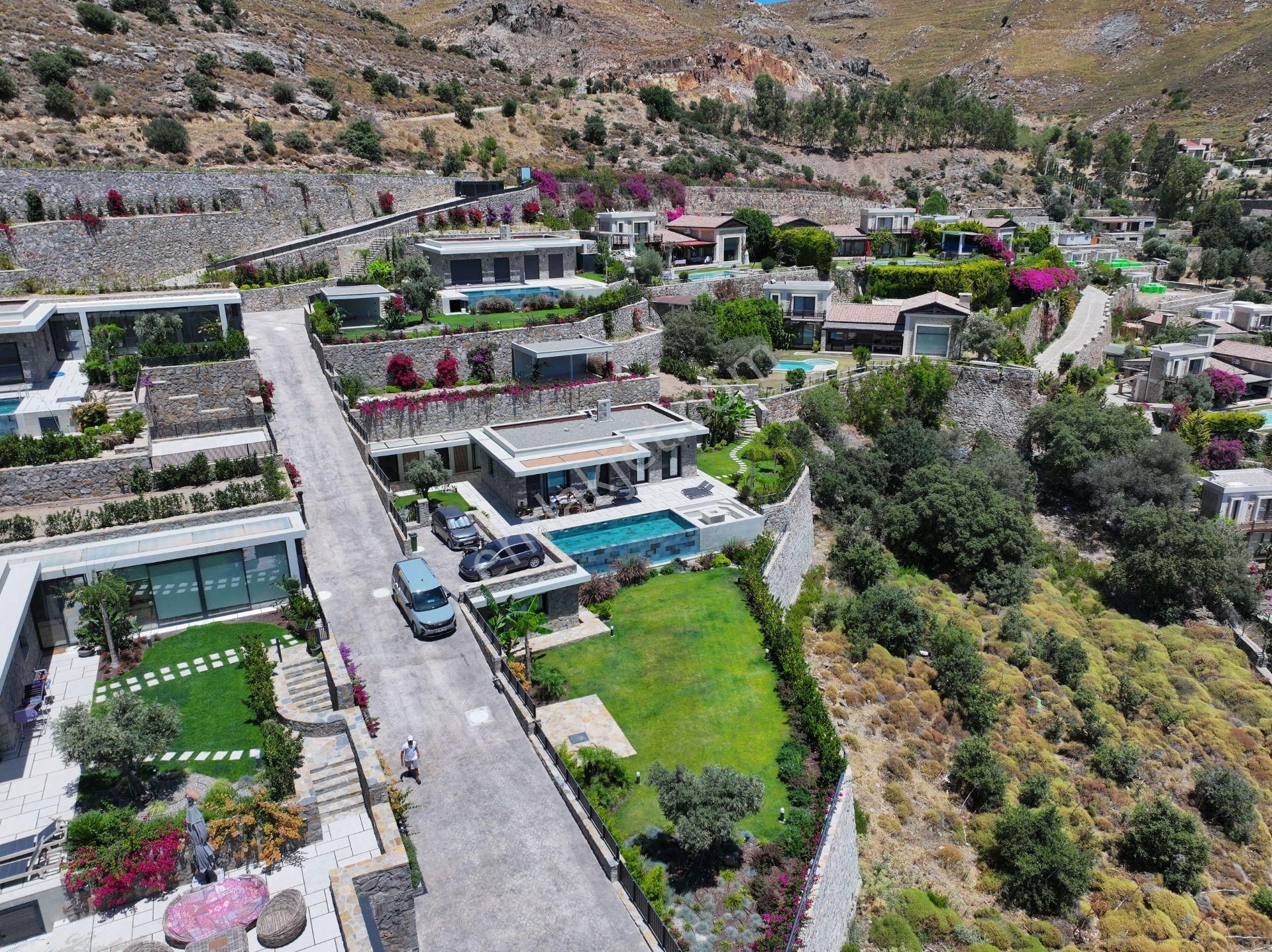 Gümüşlük'de Kiralık 4+2 Ultra Lüks Villa - Görsel 2