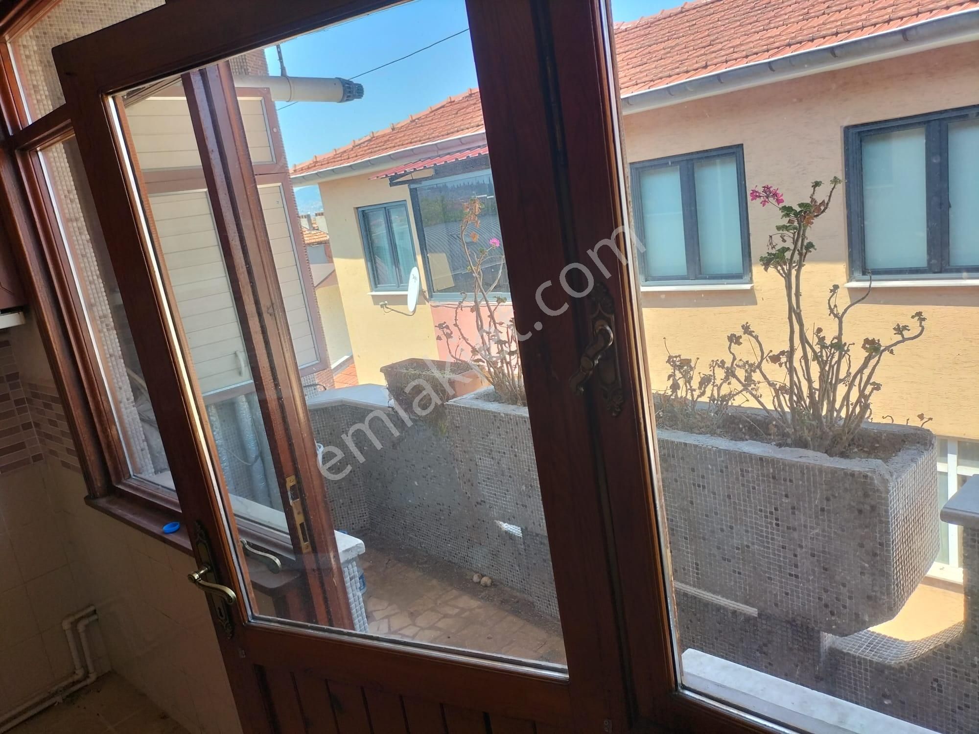 Sakarya Caddesinde Asansörlü Geniş 3+1 4. Kat Kiralık Daire - Görsel 13