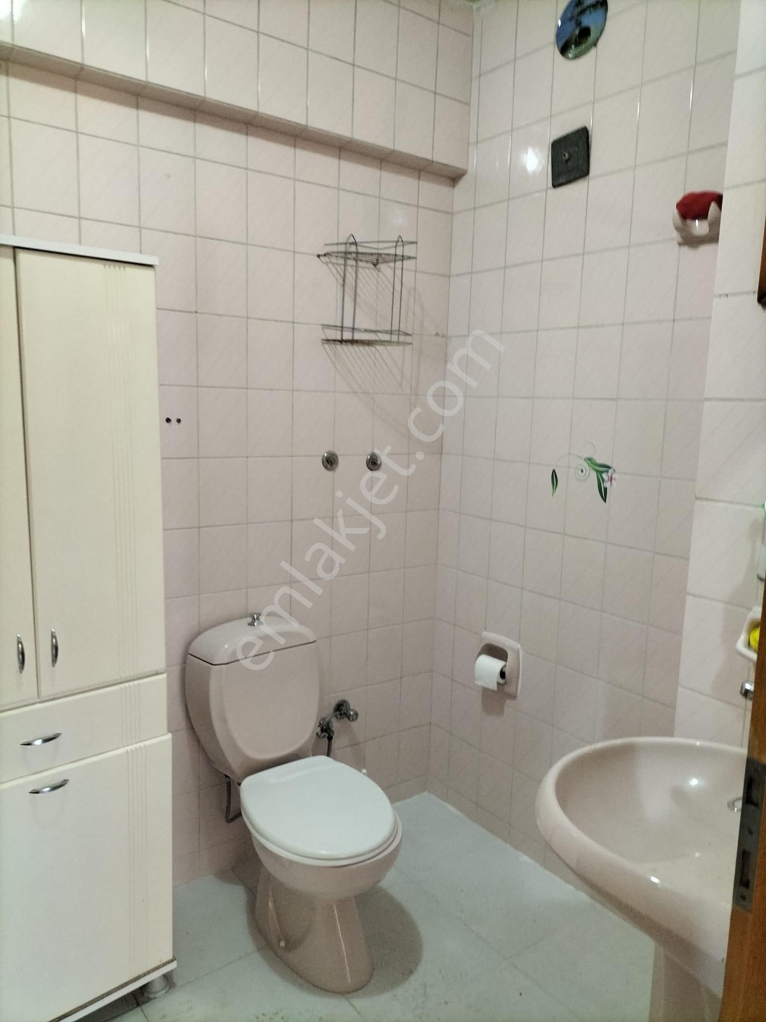 Sakarya Caddesinde Asansörlü Geniş 3+1 4. Kat Kiralık Daire - Görsel 16