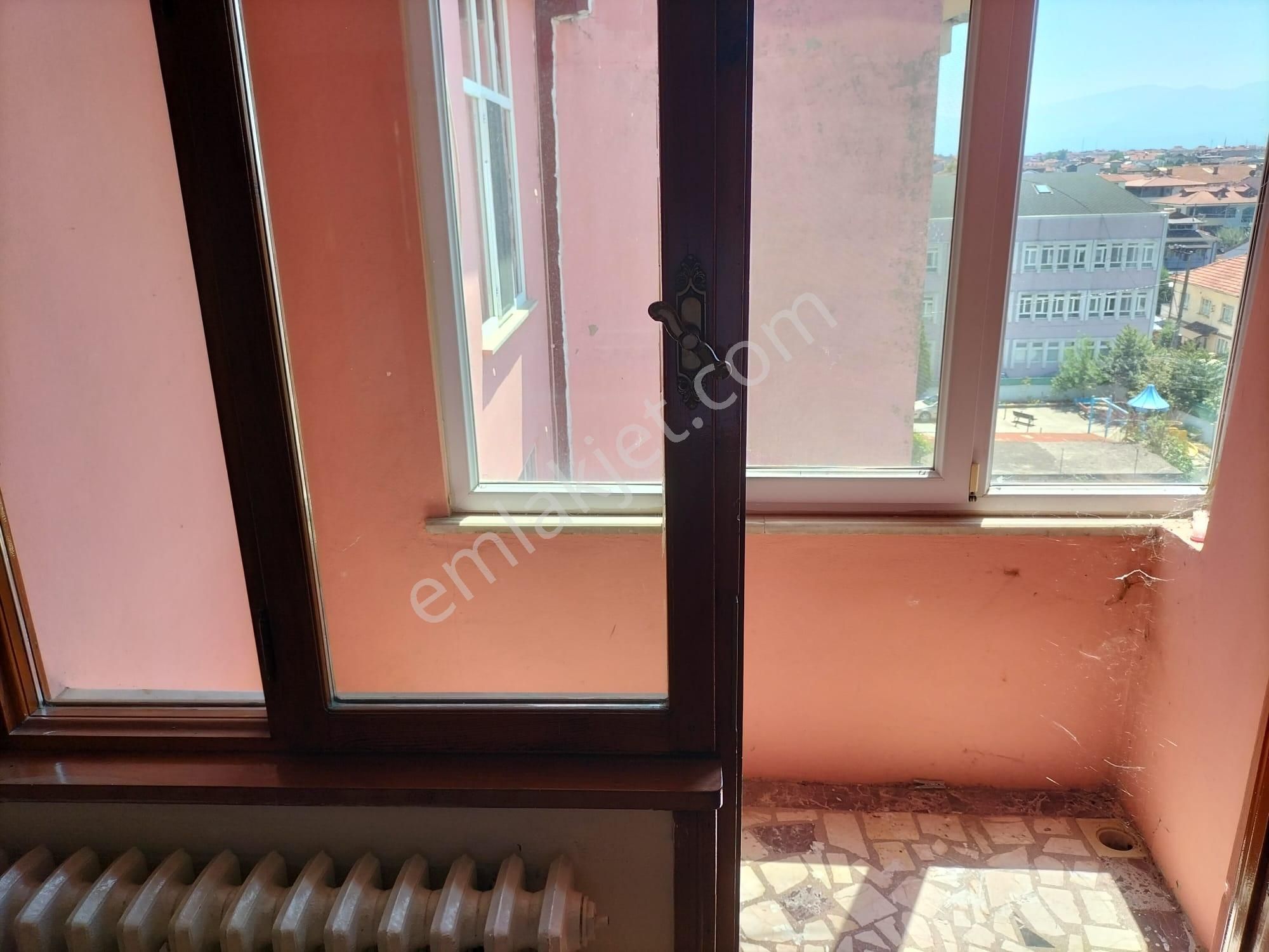 Sakarya Caddesinde Asansörlü Geniş 3+1 4. Kat Kiralık Daire - Görsel 10