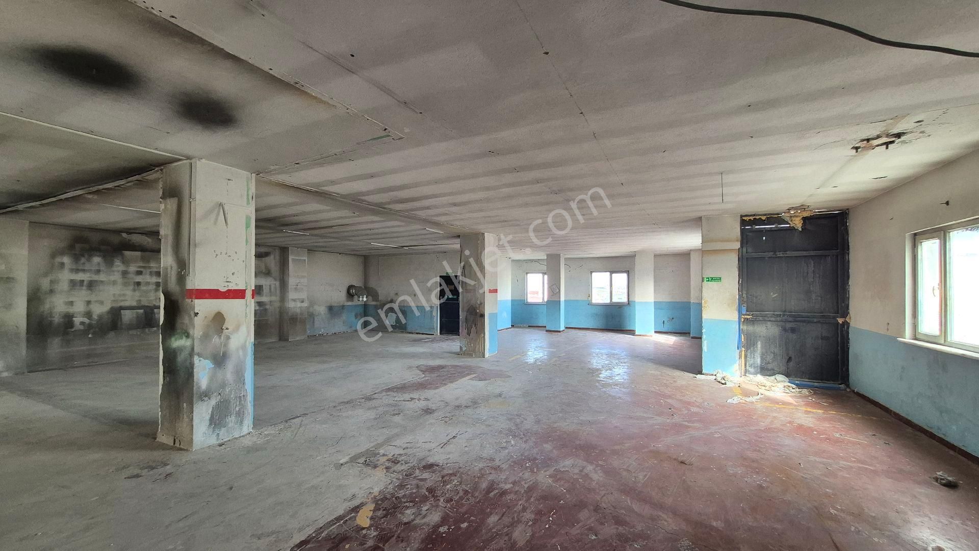 Avcılar Tahtakale’de 527 M² Geniş Kiralık Dükkan | Depo, Showroom, Toptan Satışa Uygun - Görsel 14