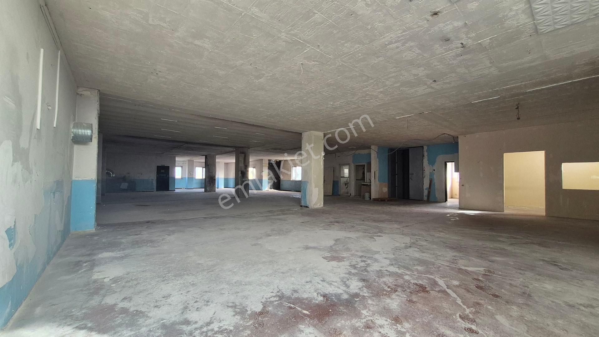 Avcılar Tahtakale’de 527 M² Geniş Kiralık Dükkan | Depo, Showroom, Toptan Satışa Uygun - Görsel 13