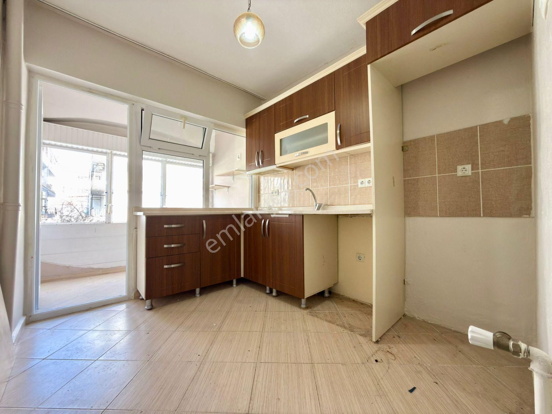 Yükselden Akçay Merkezde Arakat Ön Cephe Denize 250mtr 3+1 Daire - Görsel 5