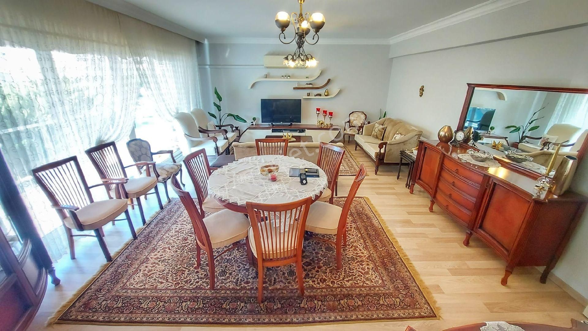 Kuşadası Ege Mahallesinde Satılık Köşe Konum 3 +1 - Görsel 9