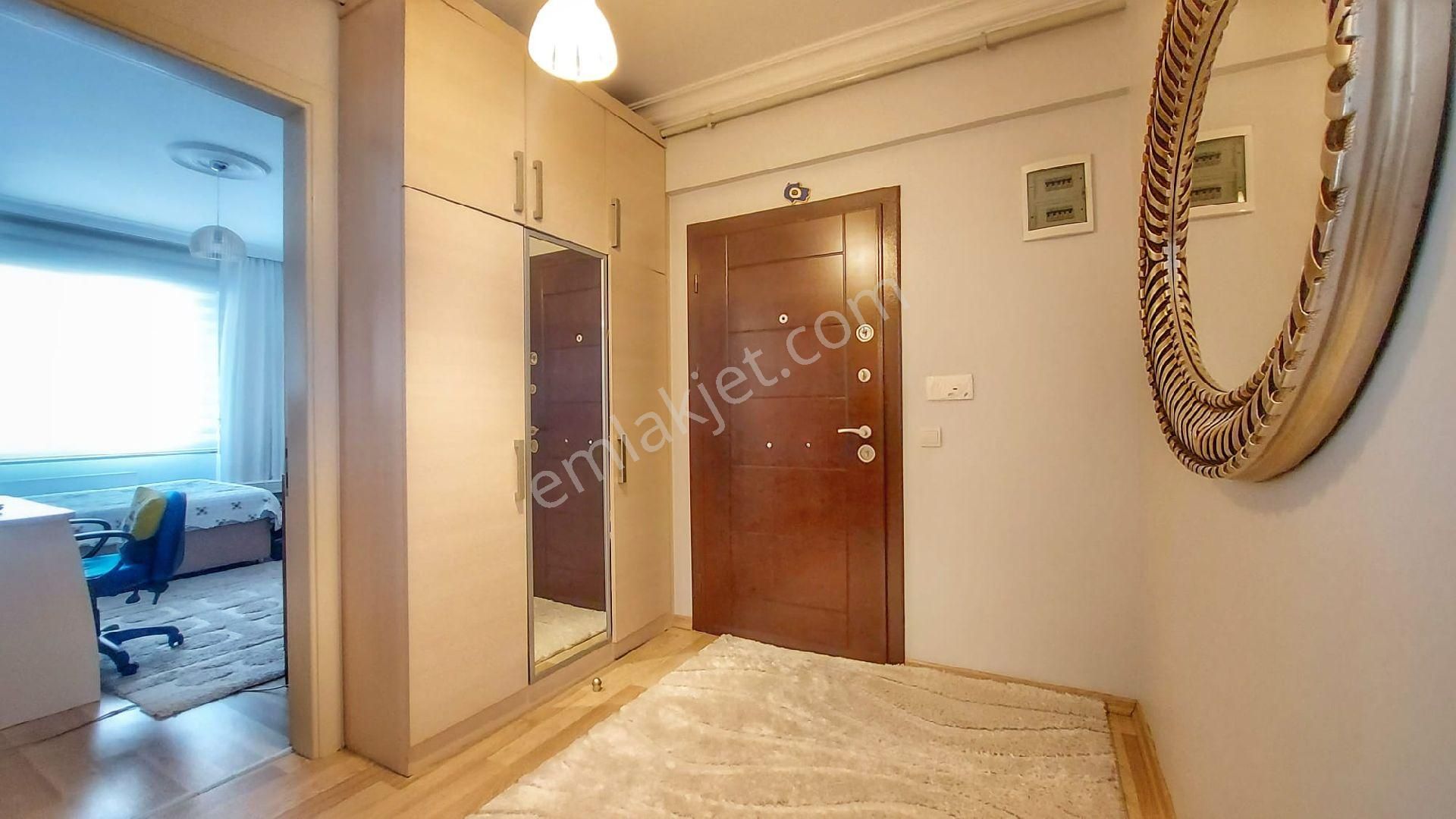 Kuşadası Ege Mahallesinde Satılık Köşe Konum 3 +1 - Görsel 16