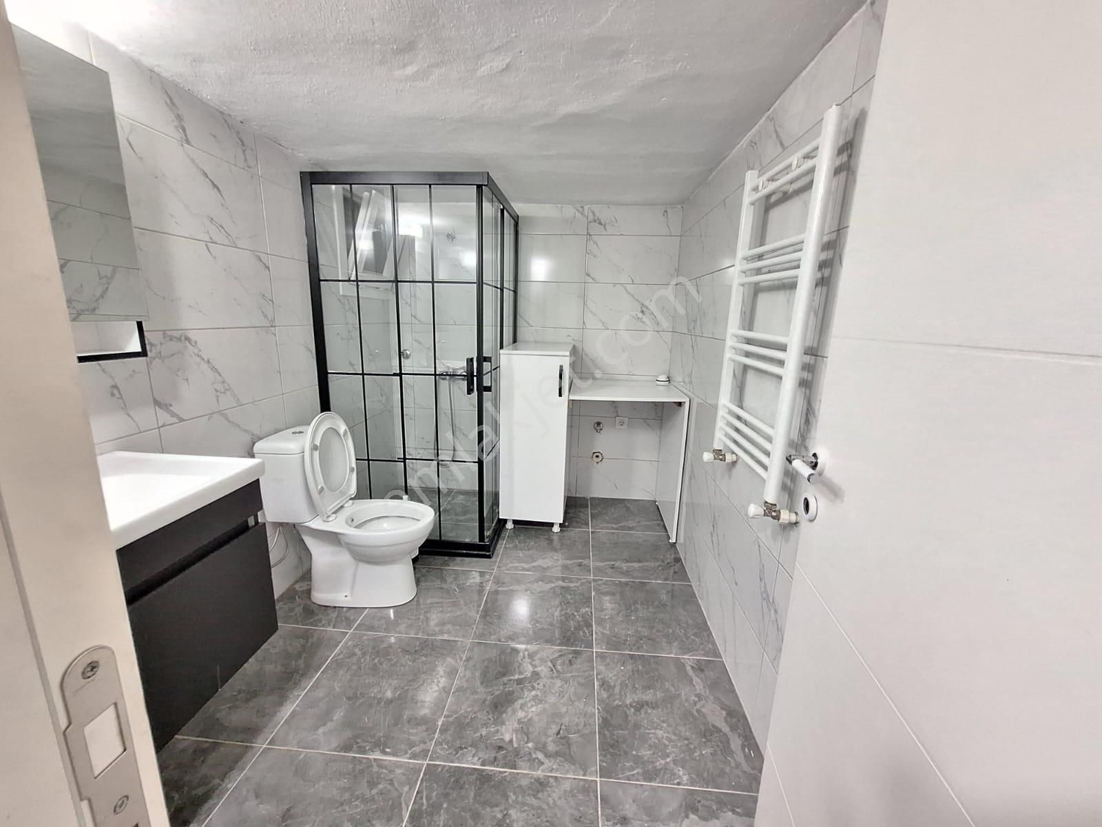 Remax Arma'dan Şirinyer'de D.gazlı 2+1 K.mutfak Kiralık Daire - Görsel 3