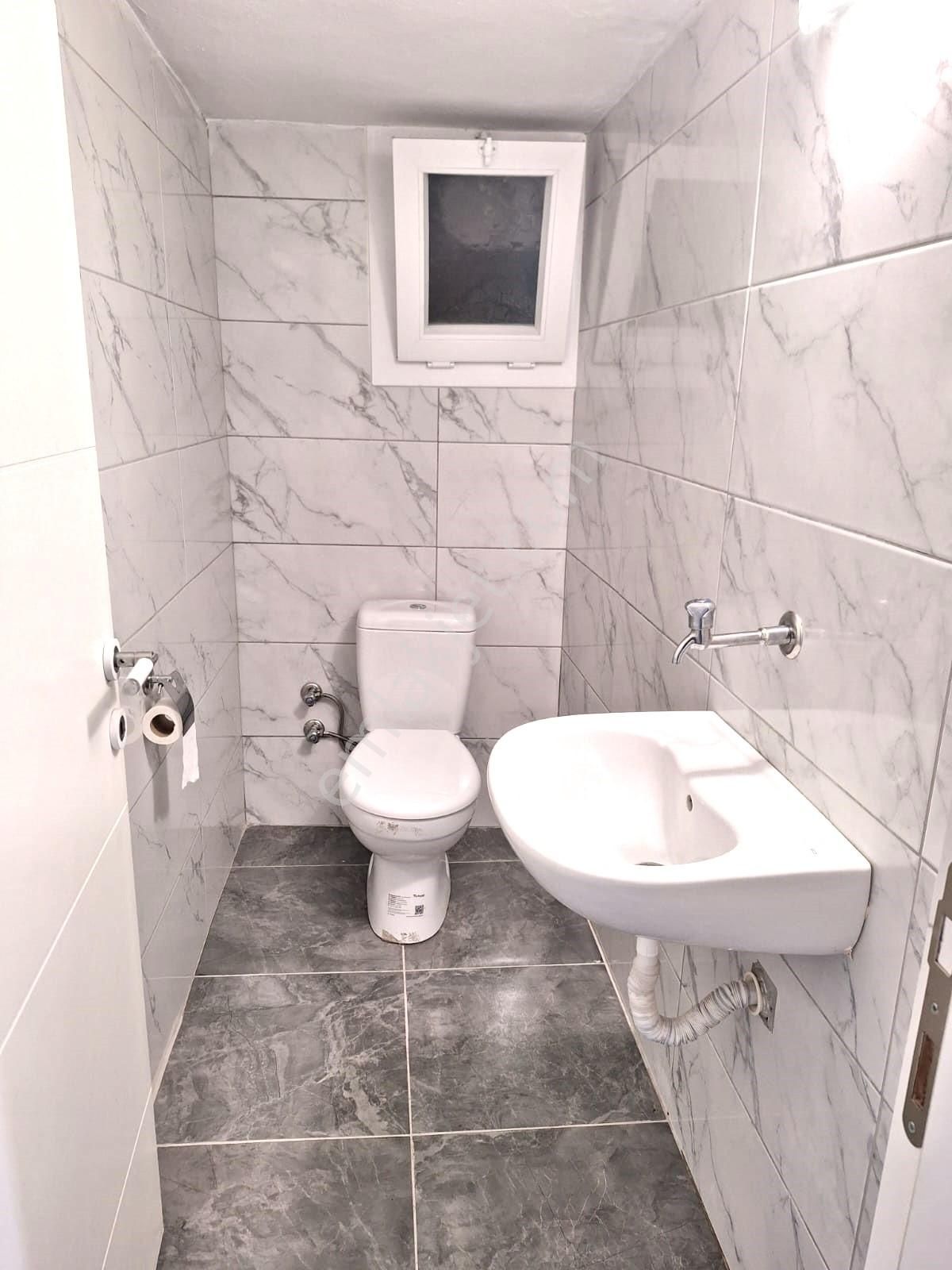 Remax Arma'dan Şirinyer'de D.gazlı 2+1 K.mutfak Kiralık Daire - Görsel 16