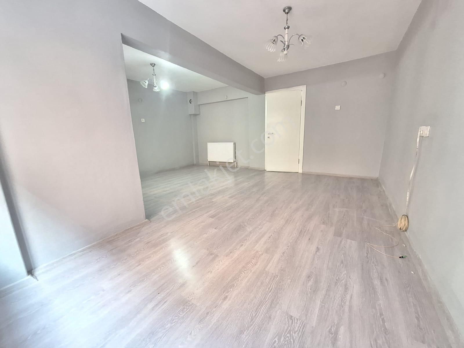 Remax Arma'dan Şirinyer'de D.gazlı 2+1 K.mutfak Kiralık Daire - Görsel 15