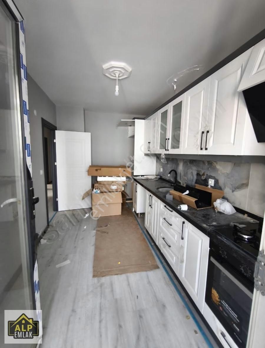 Büyükçekmece Kumburgaz'da 2+1 Lüks Daire Kiralık - Görsel 11