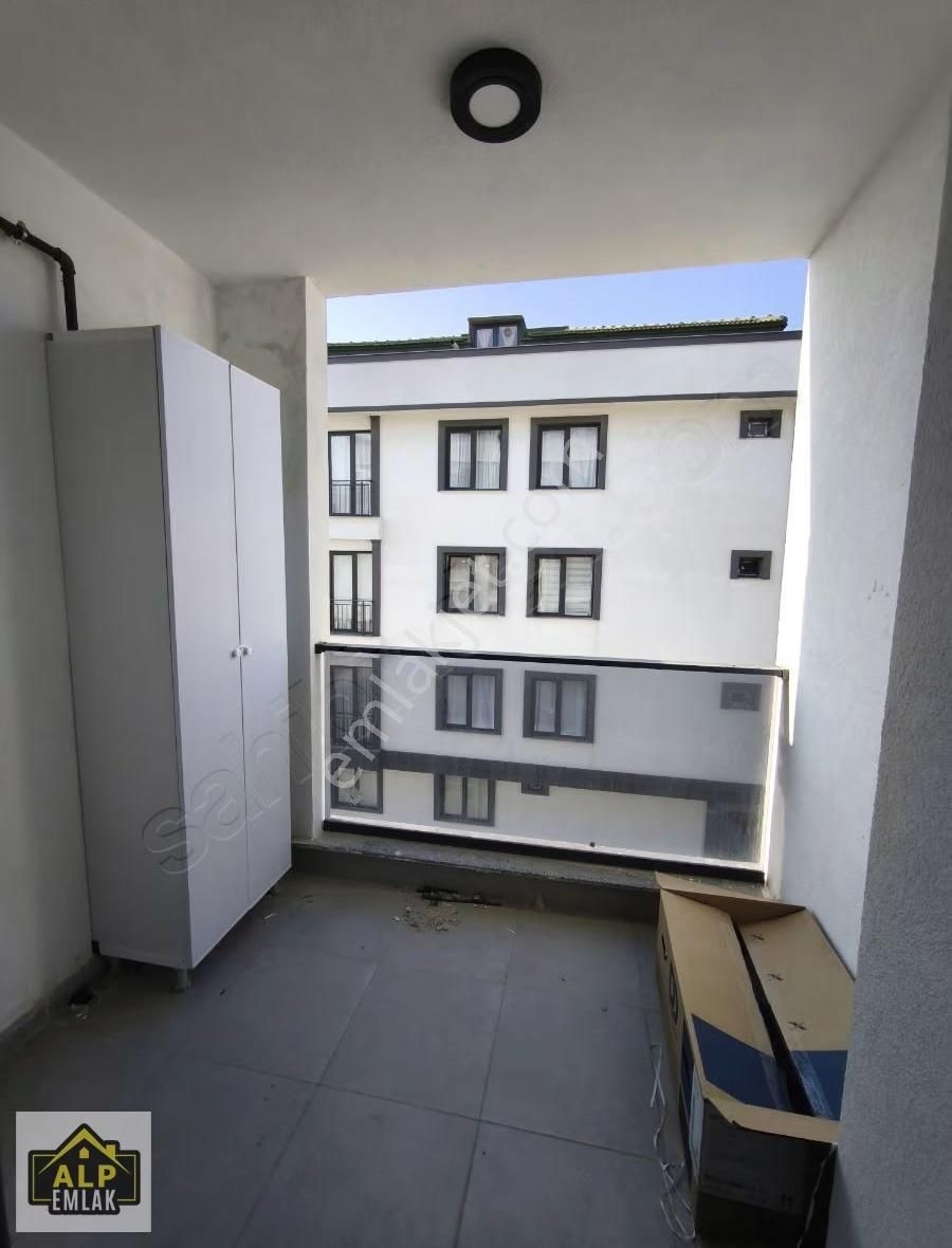 Büyükçekmece Kumburgaz'da 2+1 Lüks Daire Kiralık - Görsel 2