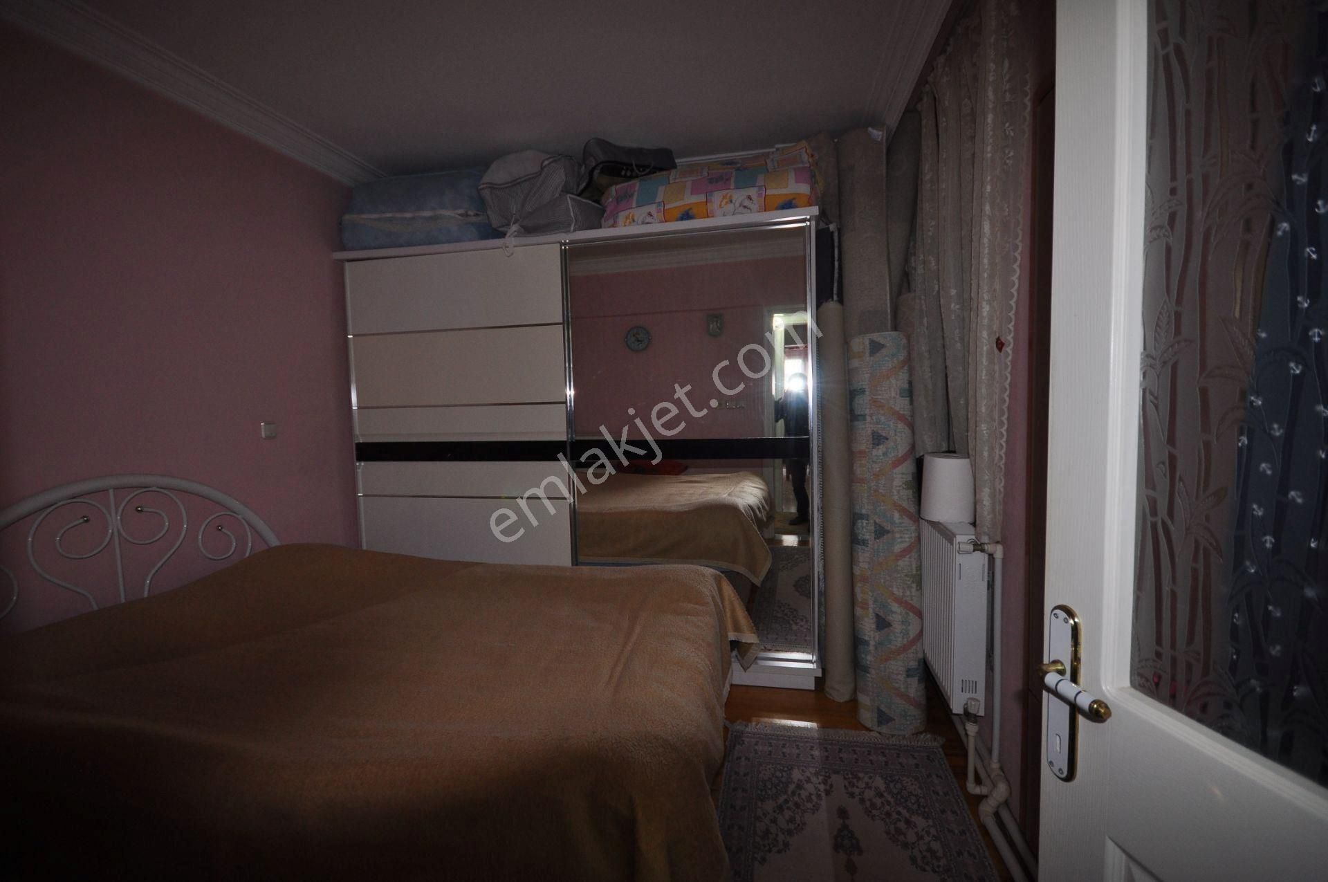 Söke Atatürk Mahallesinde Arakat 3+1 Satılık Daire - Görsel 14