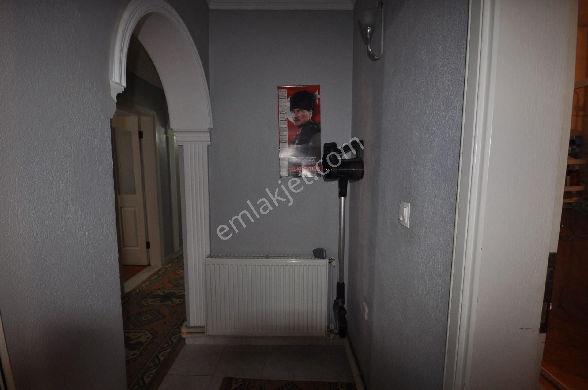 Söke Atatürk Mahallesinde Arakat 3+1 Satılık Daire - Görsel 12