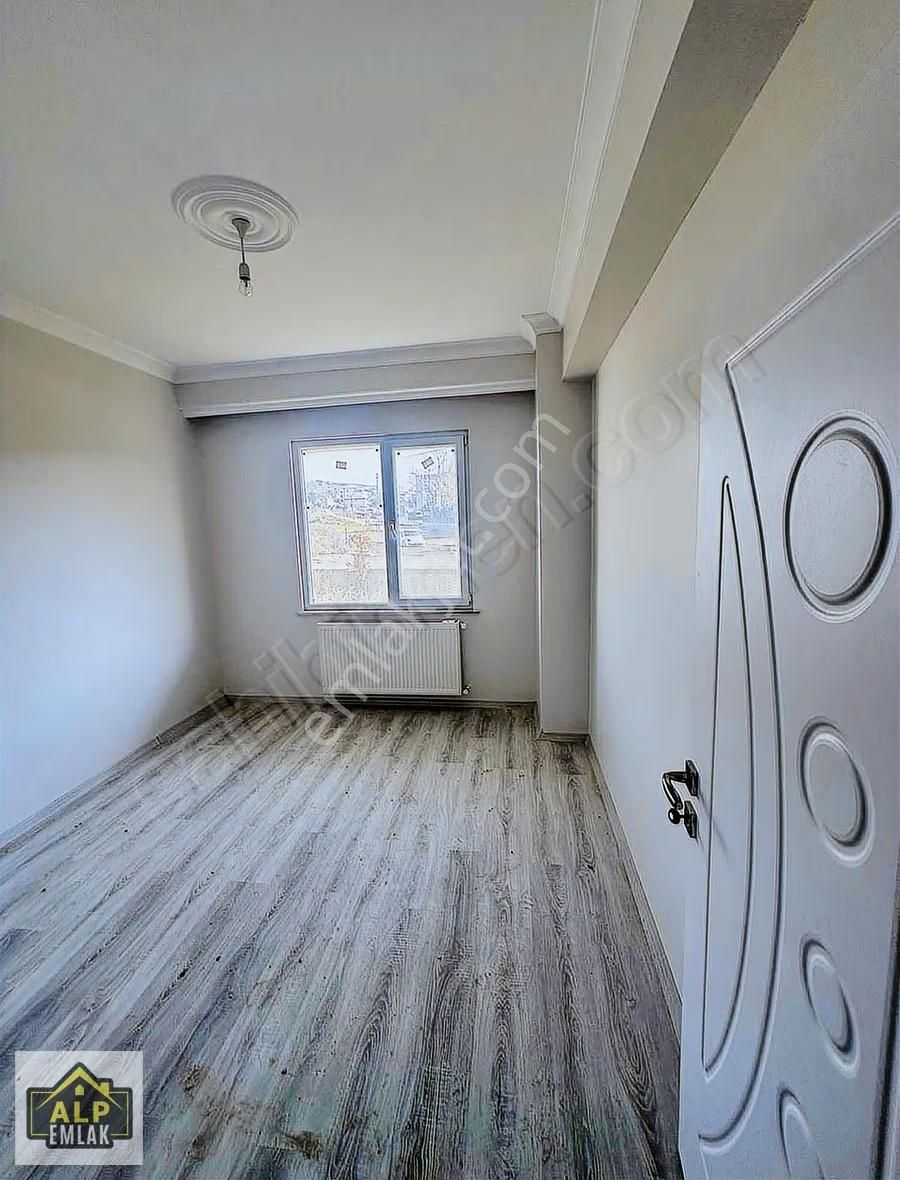 Alp Emlaktan Kumburgaz'da Kiralık 2+1 Daire - Görsel 7