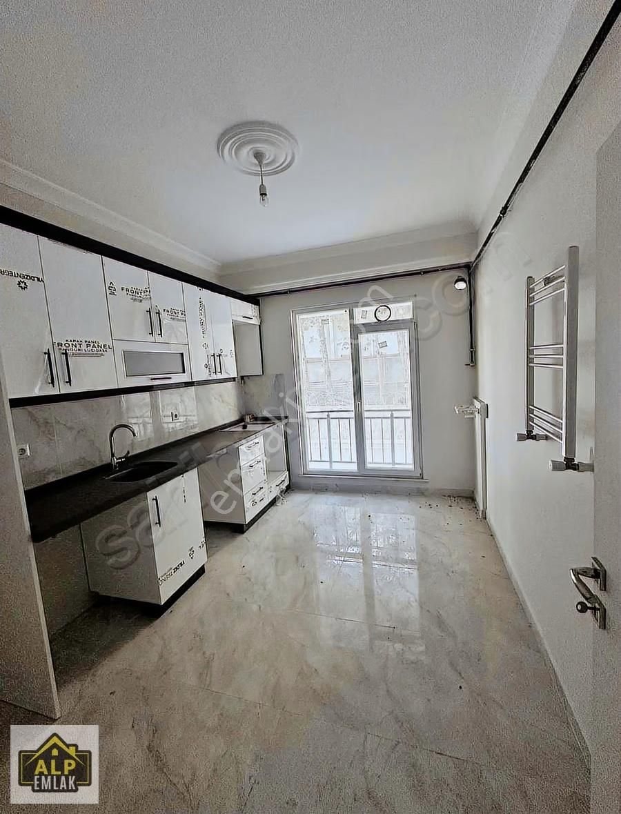 Alp Emlaktan Kumburgaz'da G.kat 2+1 Satılık Fırsat Daire - Görsel 6