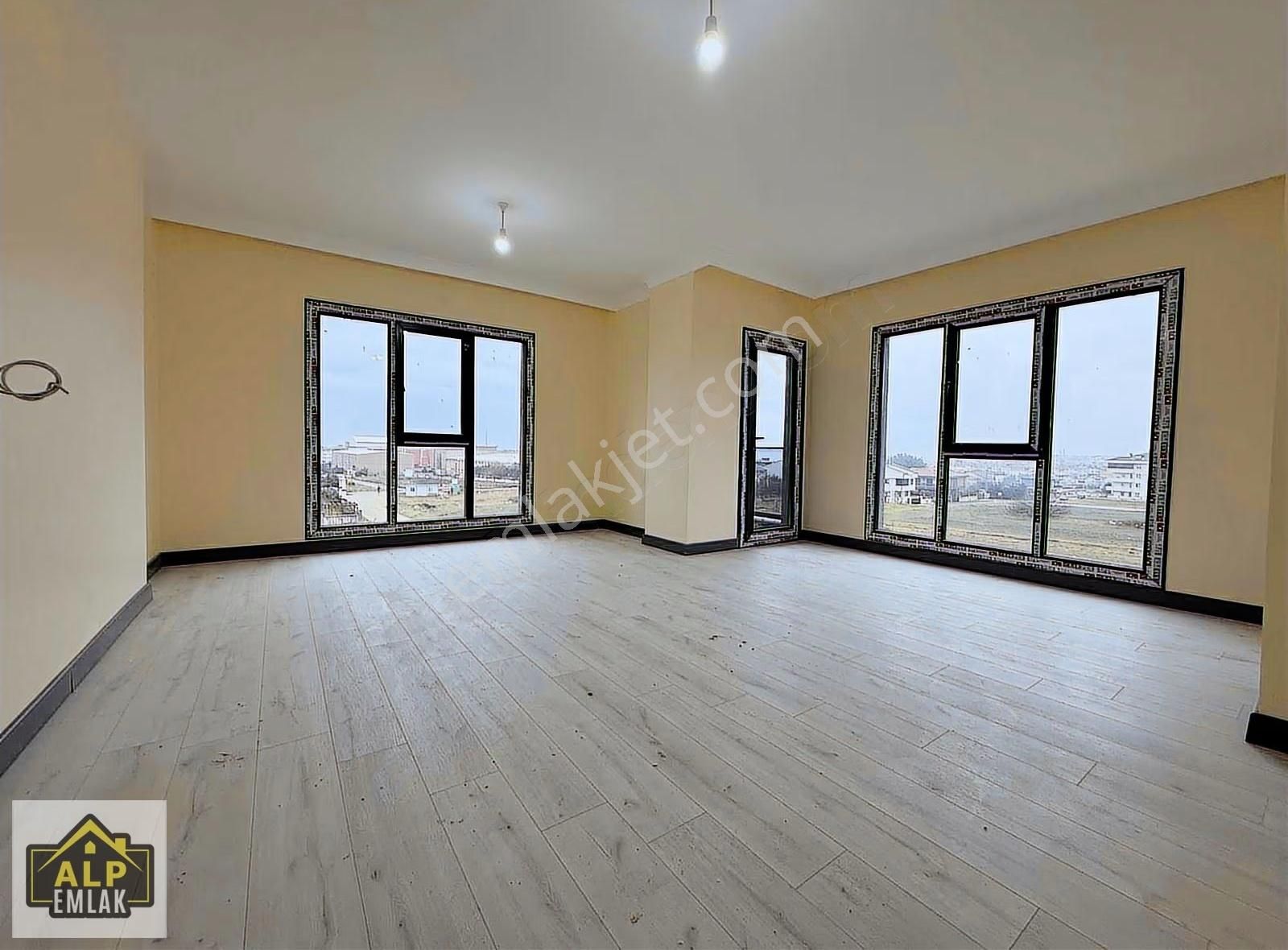 Selimpaşa'nın En Güzel Güney Cephe 3+1 Deniz Manzaralı Dairesi