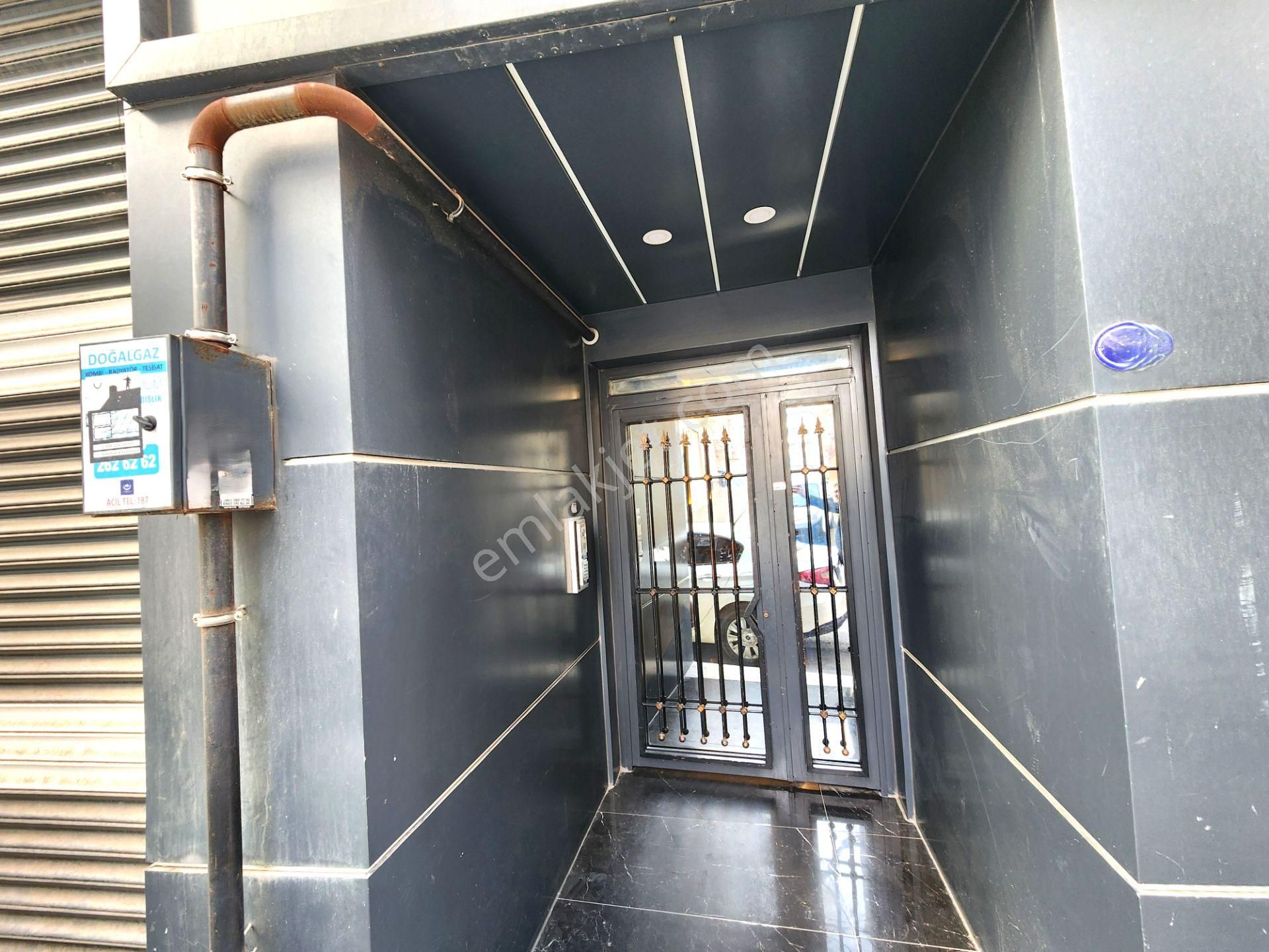 Karabağlar Bozyaka Mah. 4+1, Çatı Dubleks, Asansörlü, Satılık Daire - Görsel 4