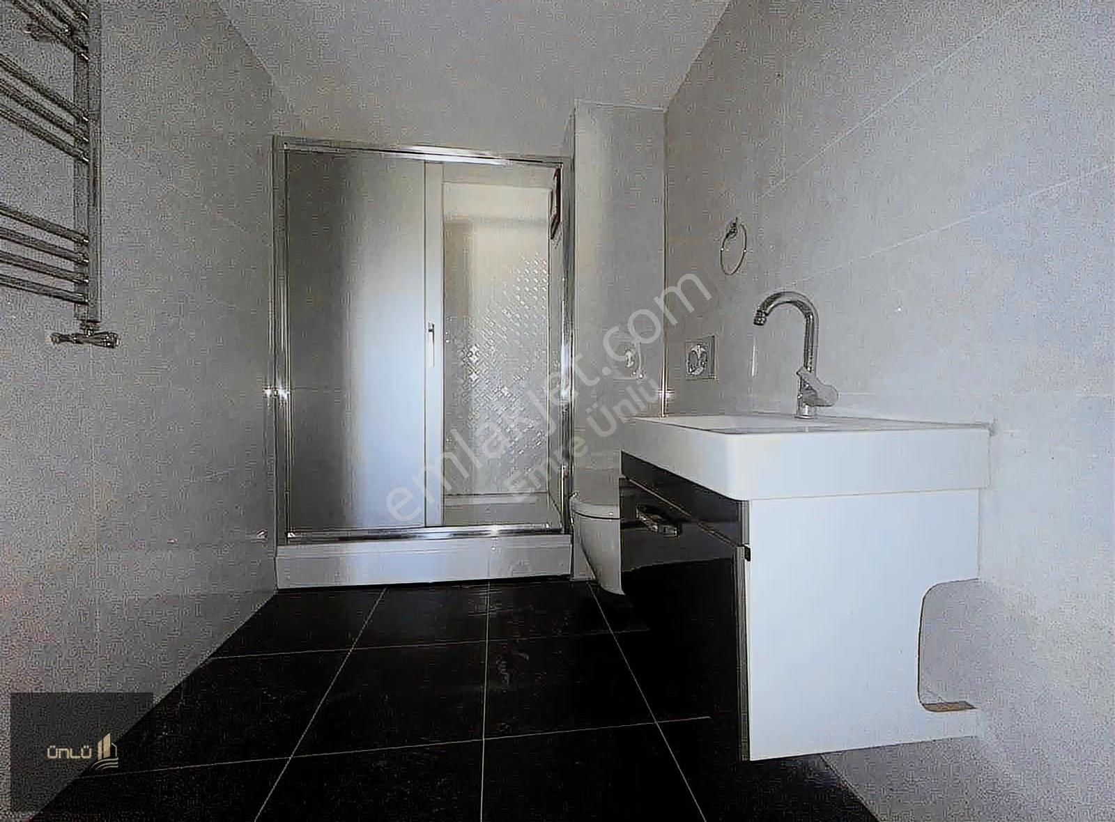 Emre Ünlü'den Alpiş Tuana 2 Evlerinde Satılık Muhteşem 3,5+1 - Görsel 8