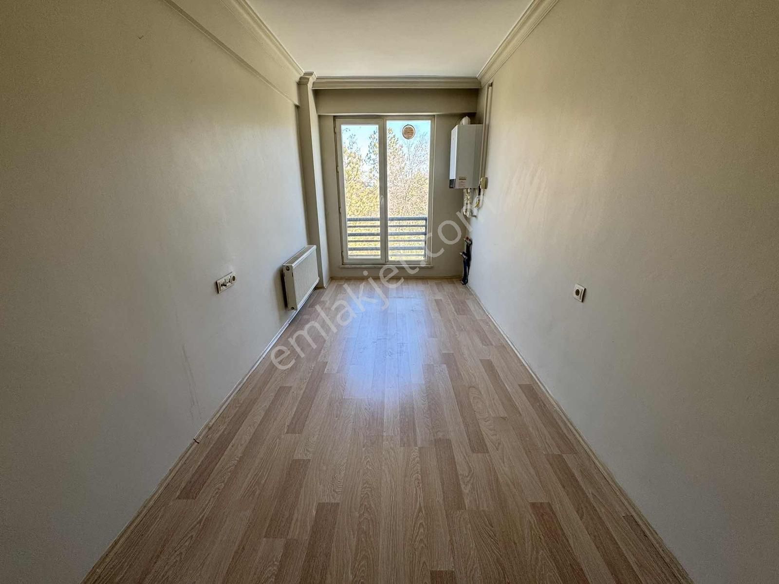 Esentepe Mh 100.yıl Parkı Yanı Arakat Balkonlu Kiralık 2+0 Daire - Görsel 7