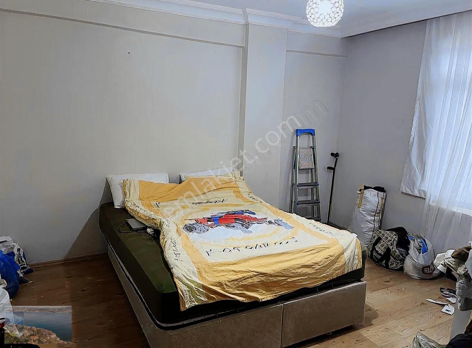 Yunus Emre Mah'de Hisseli Tapulu 2+1 3.kat 90 M2 Satılık Daire - Görsel 8