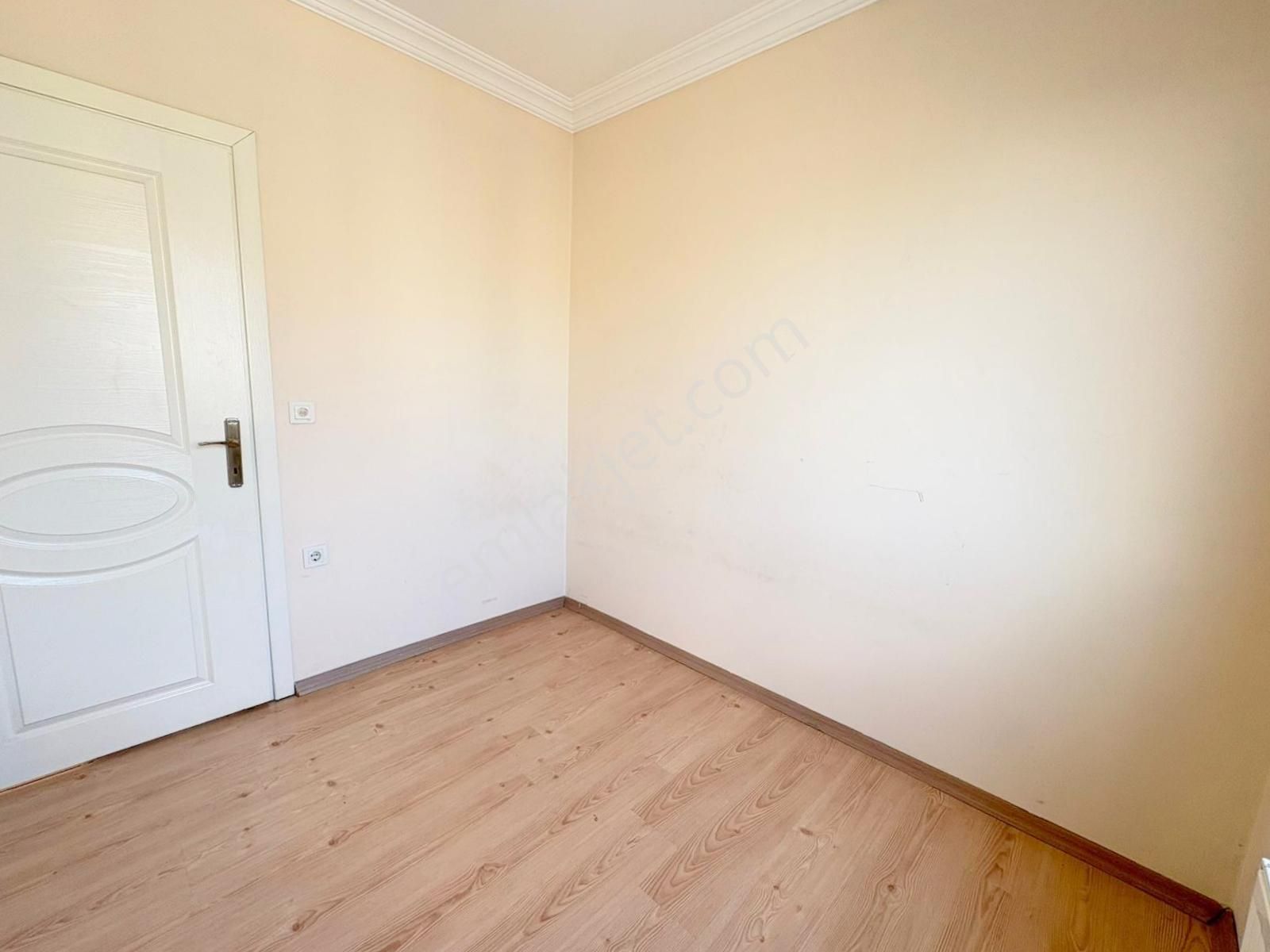 Mertcan'dan Kurtköy Mah.caddeye 1dk İskanlı Ara Kat Balkonlu 2+1 - Görsel 15