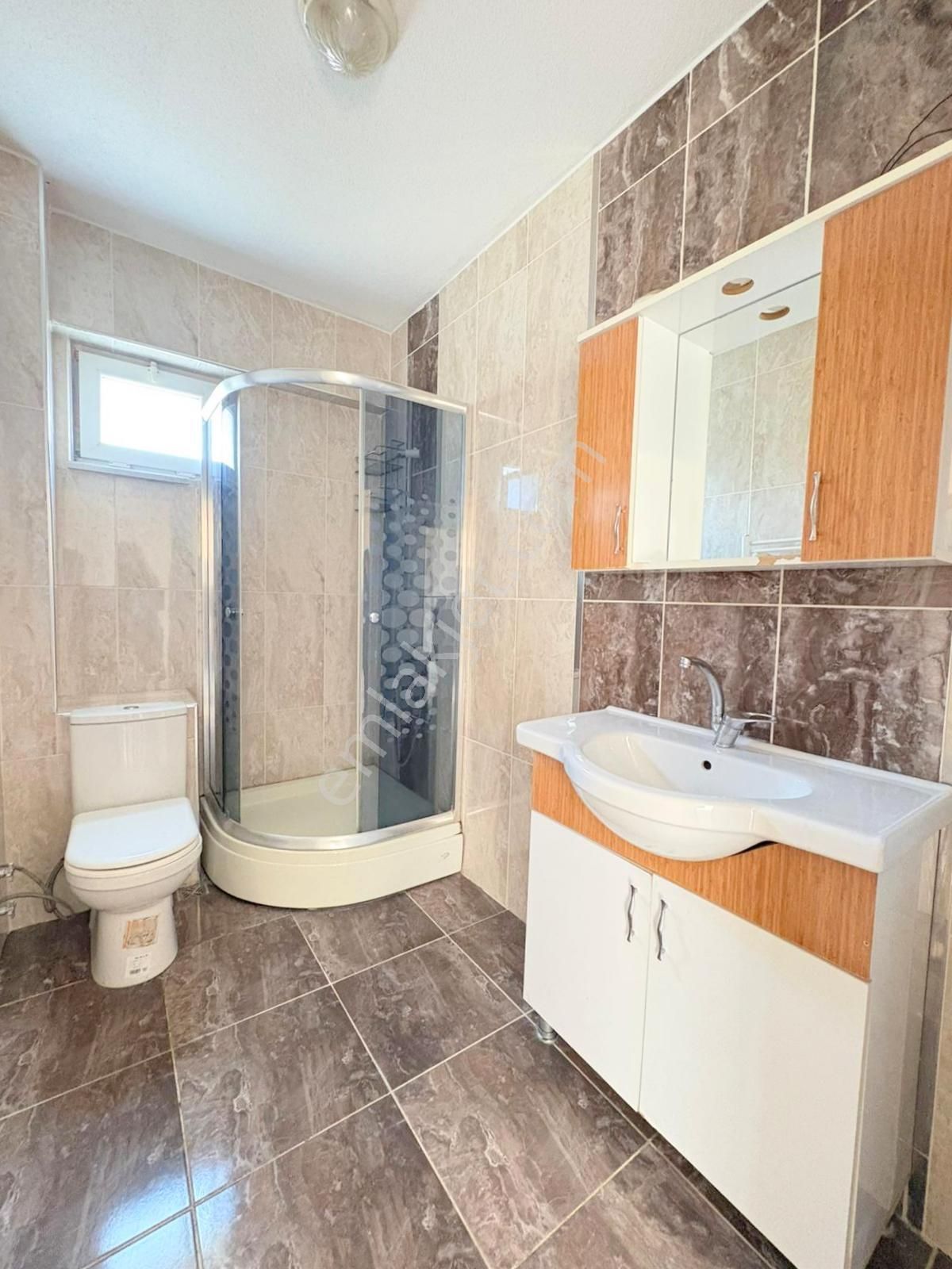 Mertcan'dan Kurtköy Mah.caddeye 1dk İskanlı Ara Kat Balkonlu 2+1 - Görsel 18