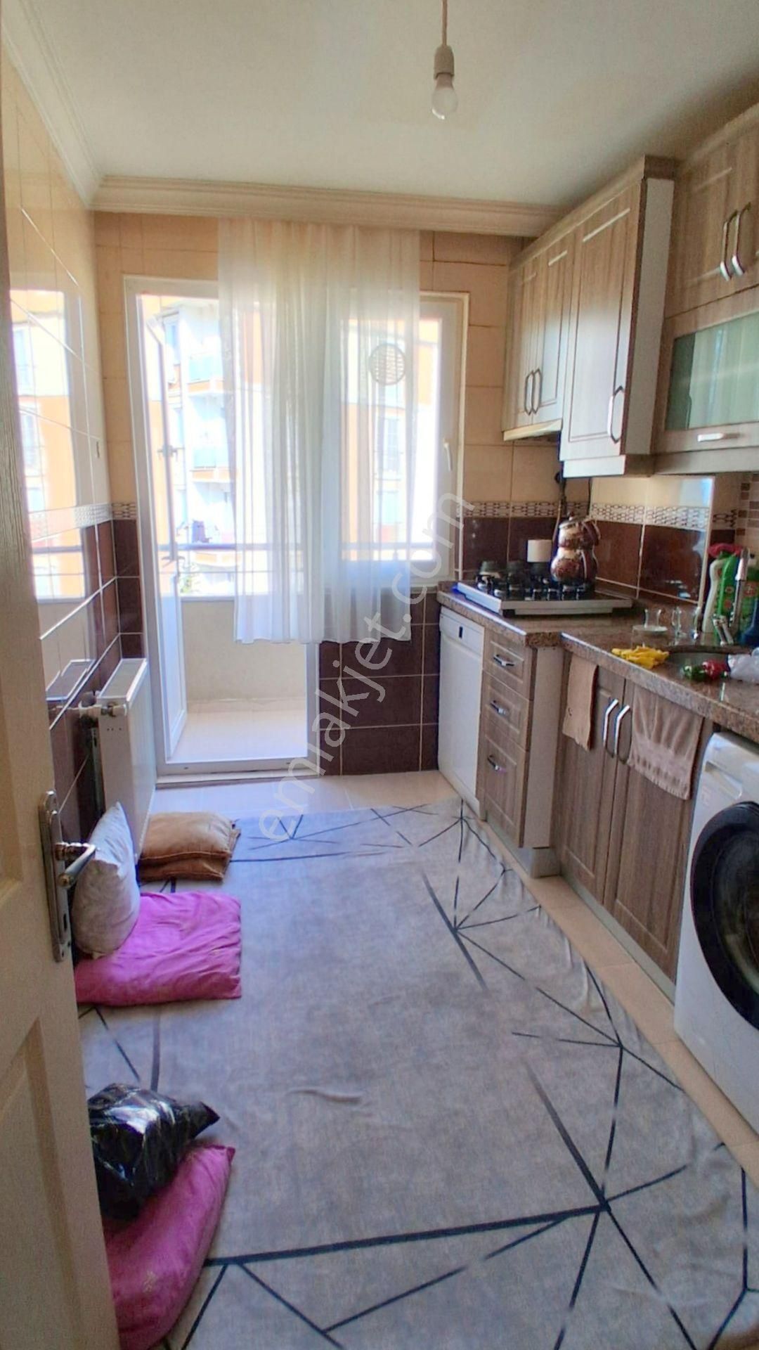 Mertcan'dan Şeyhli Ankara Cad.4dk İskanlı Balkonlu 3+1 Daire - Görsel 3