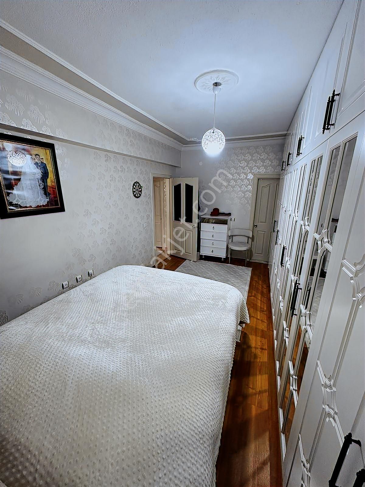 Polat Lıve Emlak'tan Merkezi Lokasyonda Geniş Ve Ferah Daire - Görsel 13