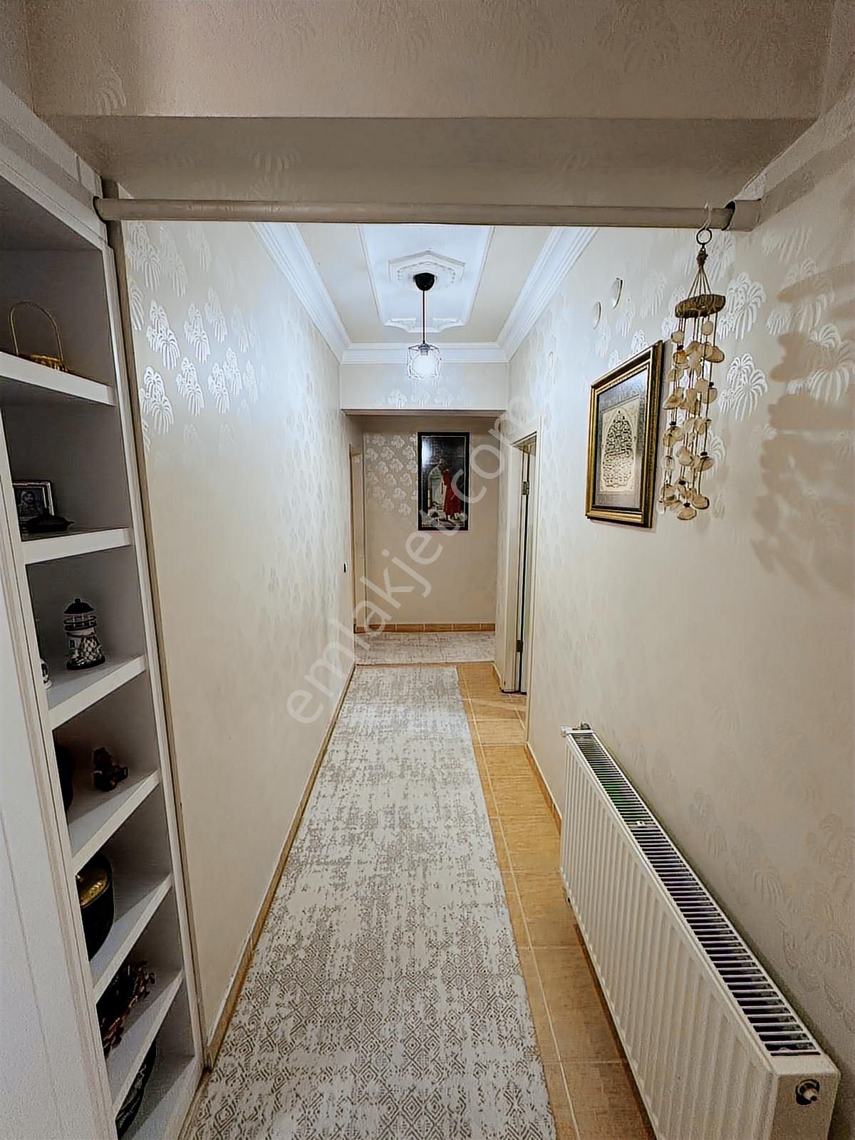 Polat Lıve Emlak'tan Merkezi Lokasyonda Geniş Ve Ferah Daire - Görsel 2