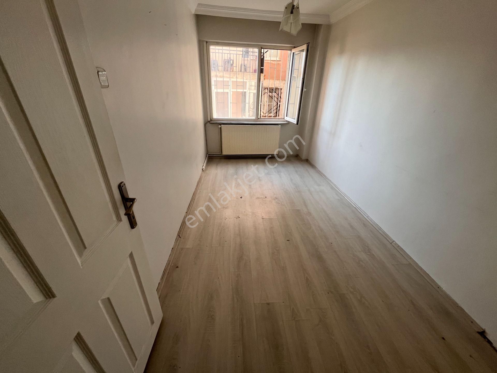 Aktaştan Sultantepede Lise Karşısı 2+1 Ferah Kullanışlı Daire