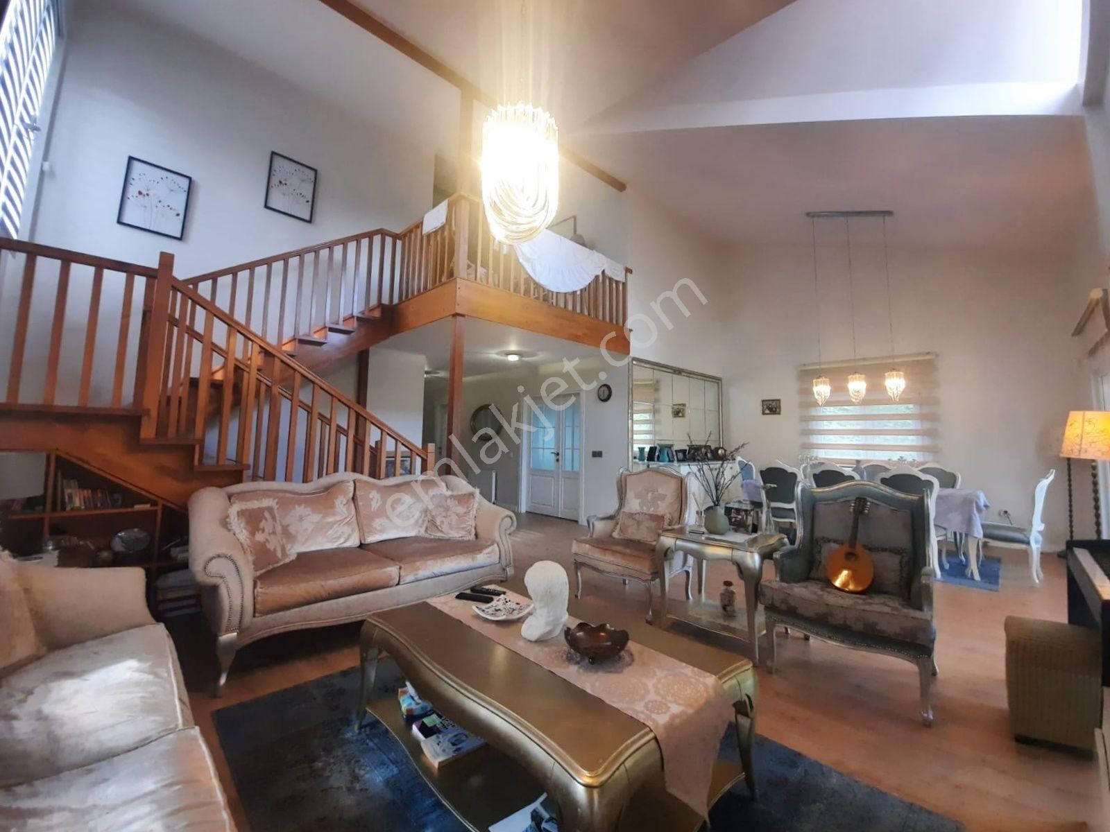 Mertcan'dan Çamlık Mah. Kanada Tipi Müstakil Lüks Villa - Görsel 6