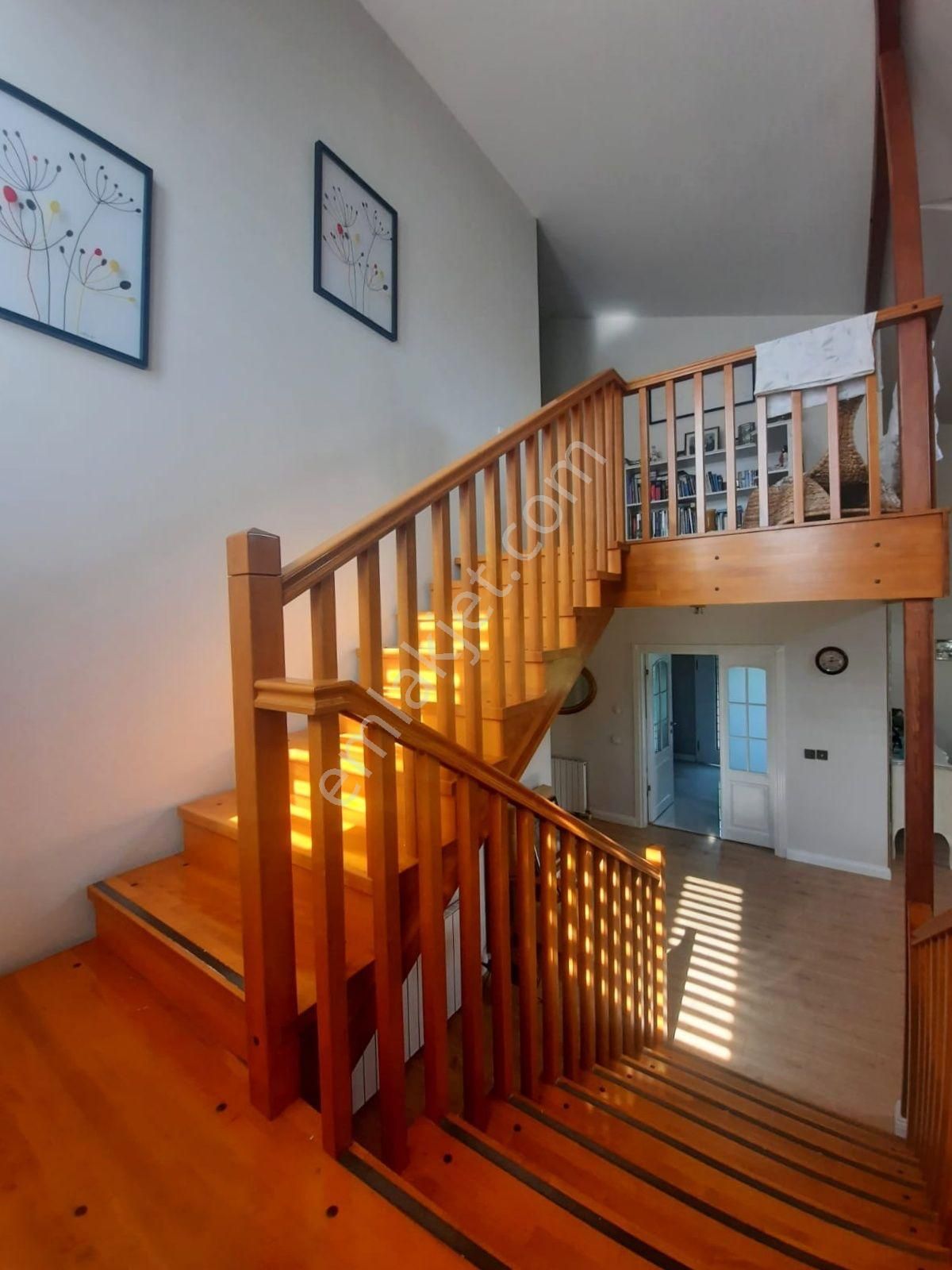 Mertcan'dan Çamlık Mah. Kanada Tipi Müstakil Lüks Villa - Görsel 18