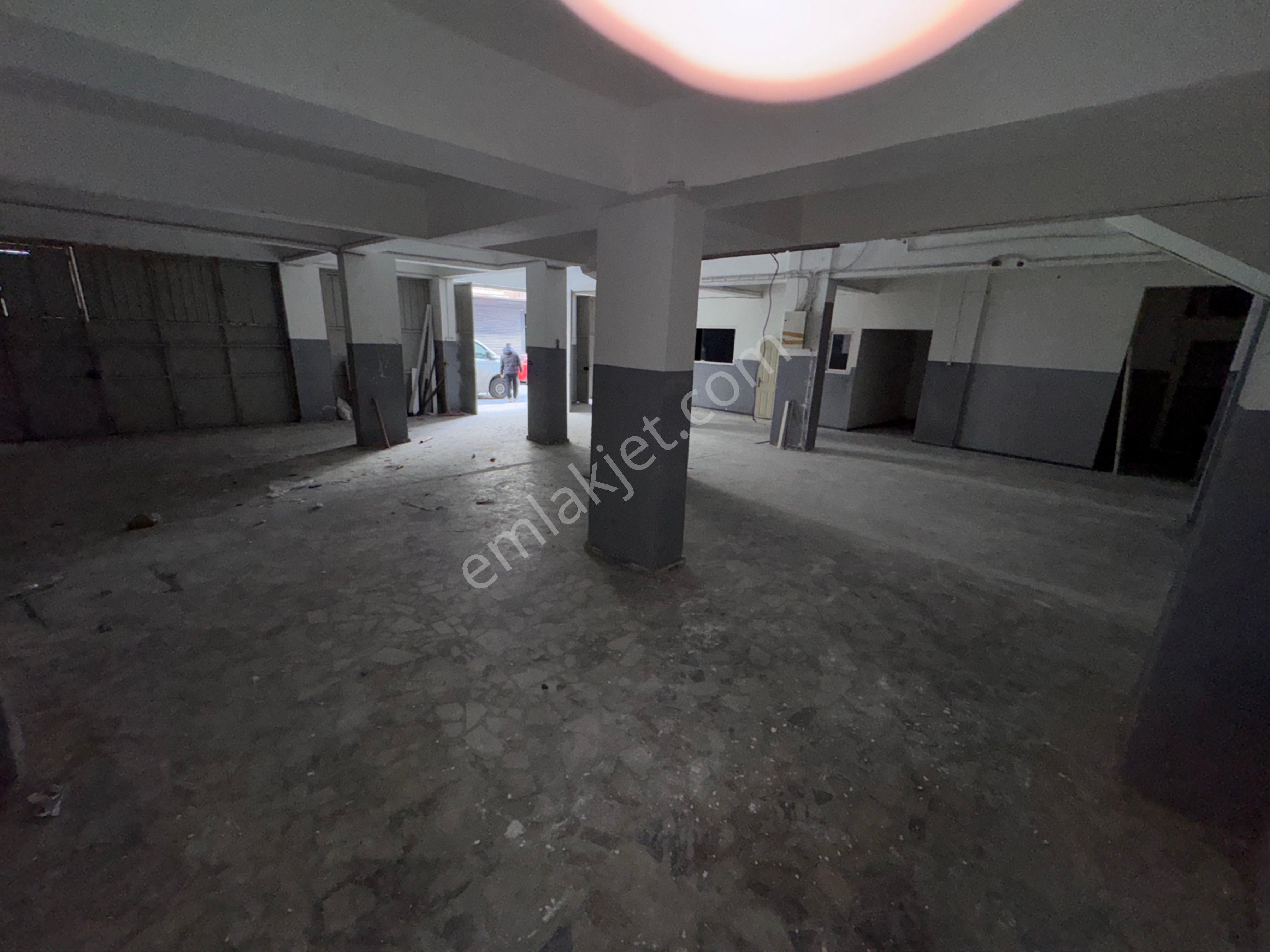 Zafer Yapıdan Kiralık Düz Giriş Dükkan 280m2 Uğurmumcu Mahde - Görsel 14