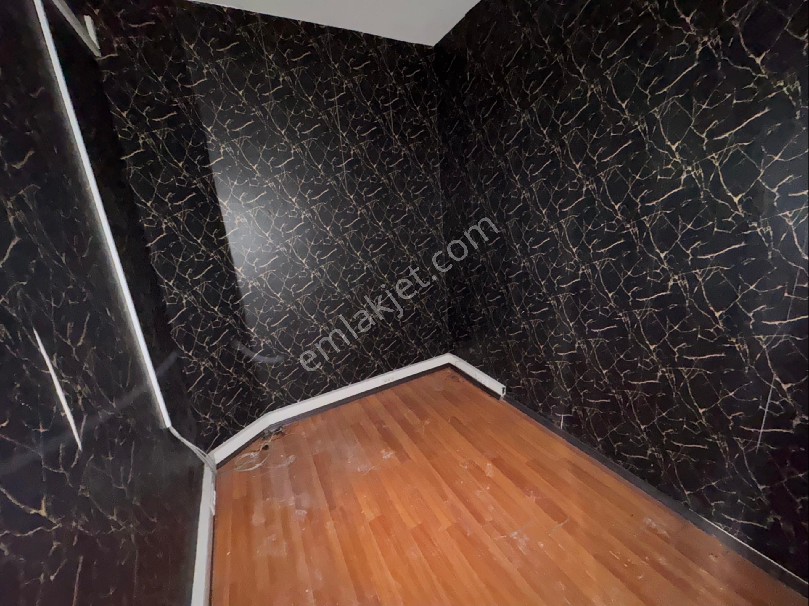 Zafer Yapıdan Kiralık Düz Giriş Dükkan 280m2 Uğurmumcu Mahde - Görsel 5