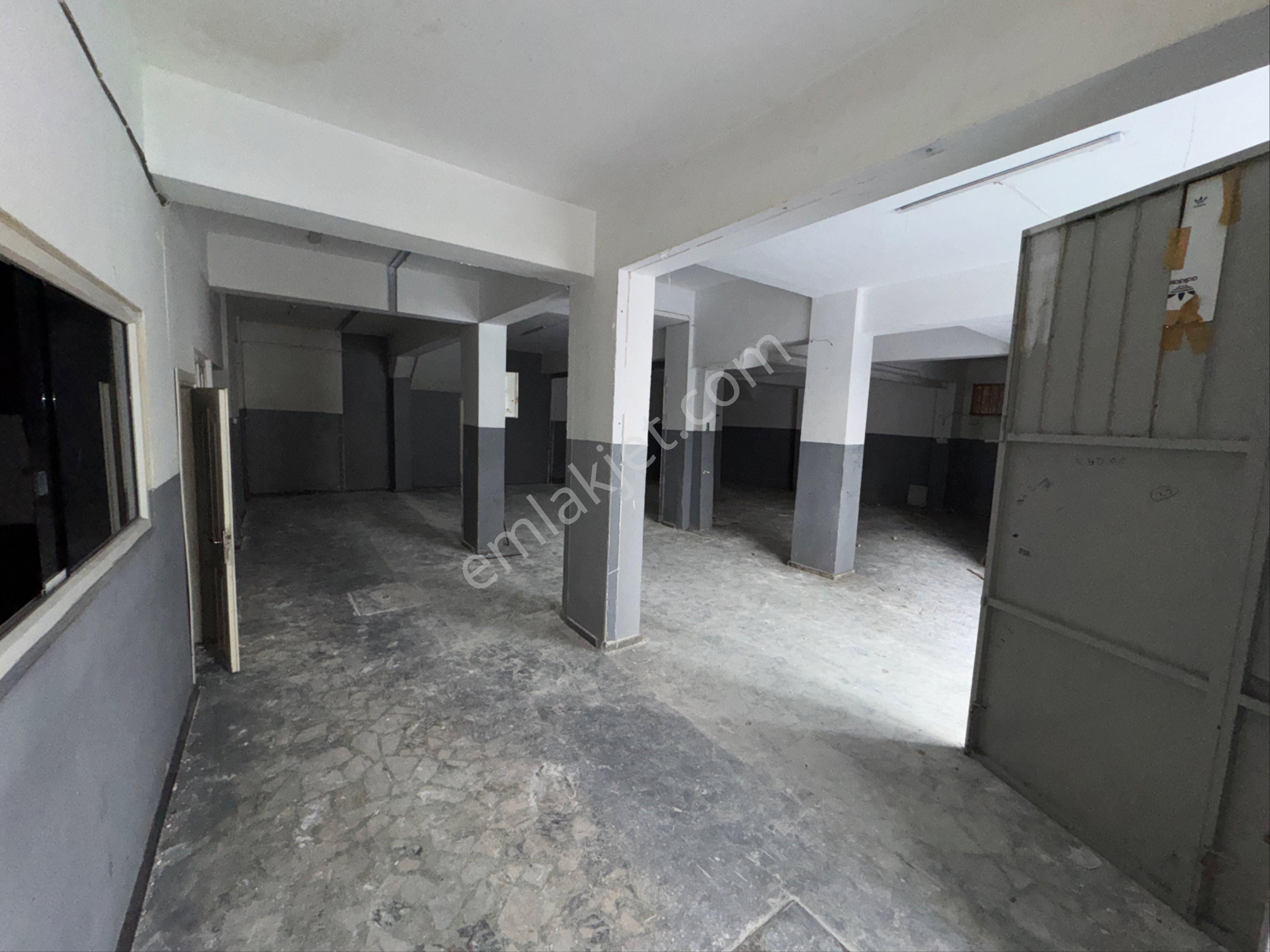 Zafer Yapıdan Kiralık Düz Giriş Dükkan 280m2 Uğurmumcu Mahde - Görsel 8