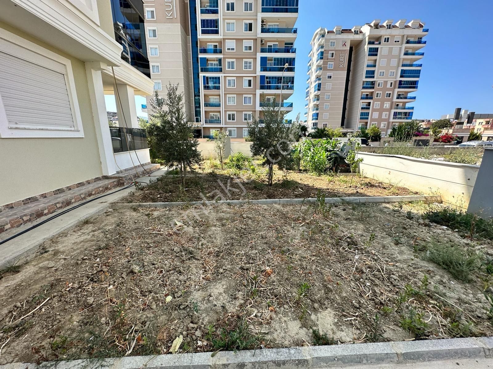 Merkezı Konumda Full Eşyalı 1+1 Daıre - Görsel 15