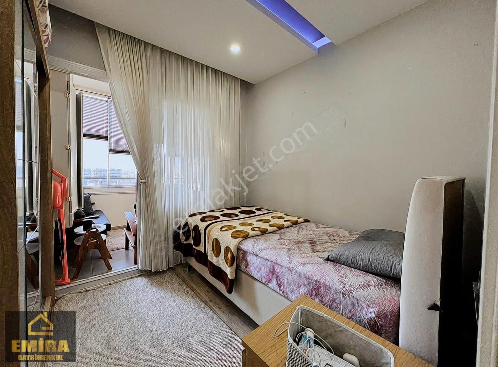 2+1 Açık Mutfak Çift Banyolu Cam Balkonlu Satılık Daire - Görsel 10