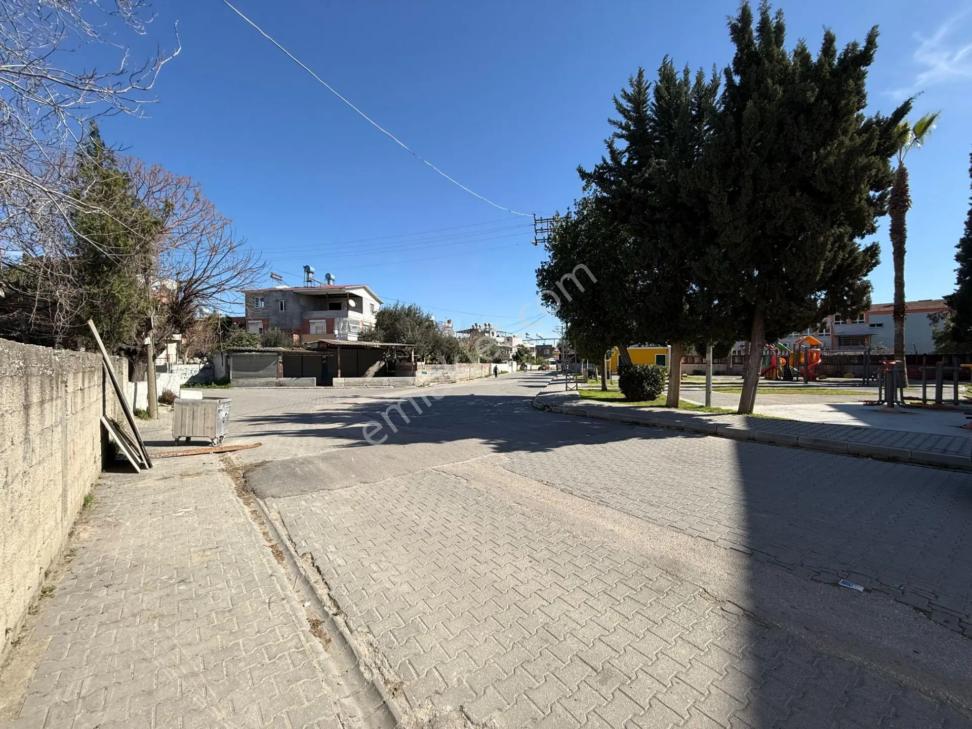 Karataş Bulvarına Yakın 895 M2 Etrafı Çevrili Satılık İmarlı Arsa - Görsel 4
