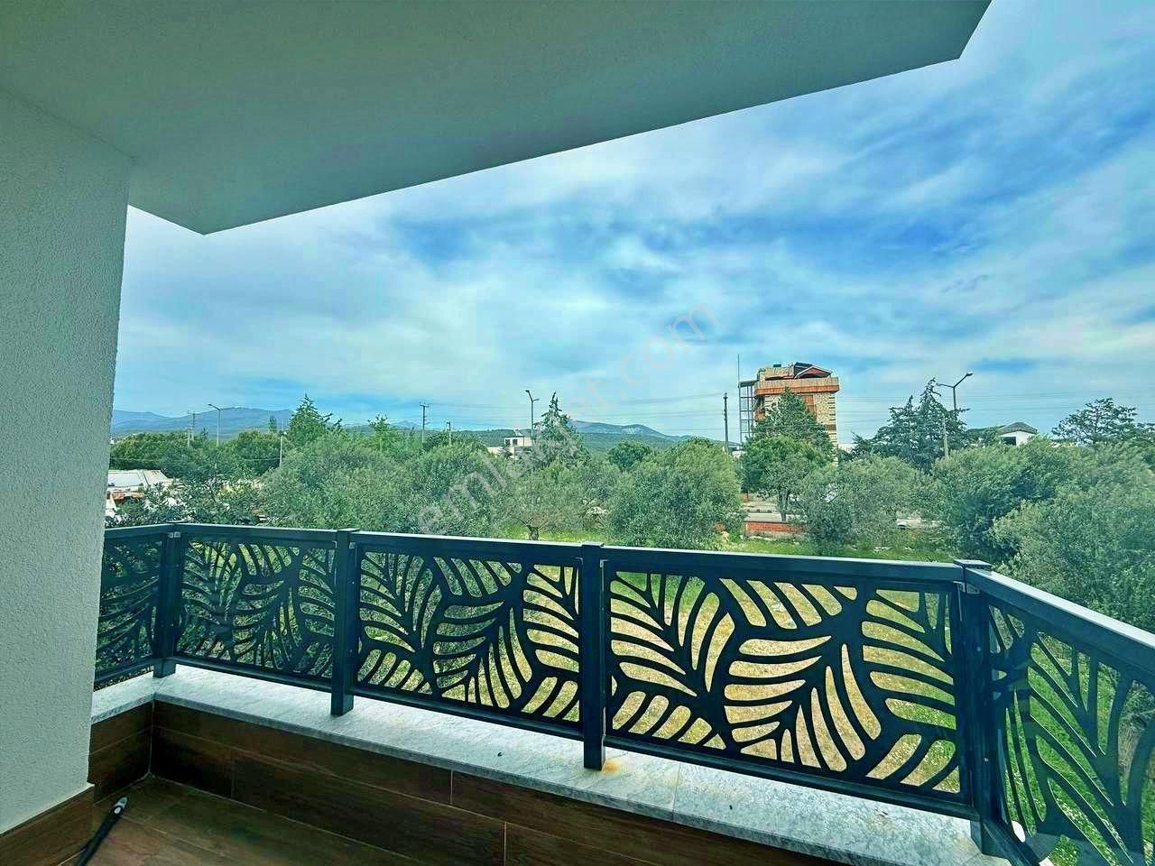 Uytundan Zeytinlide Doğa Manzaralı Yerden Isıtmalı 2+1 Daire