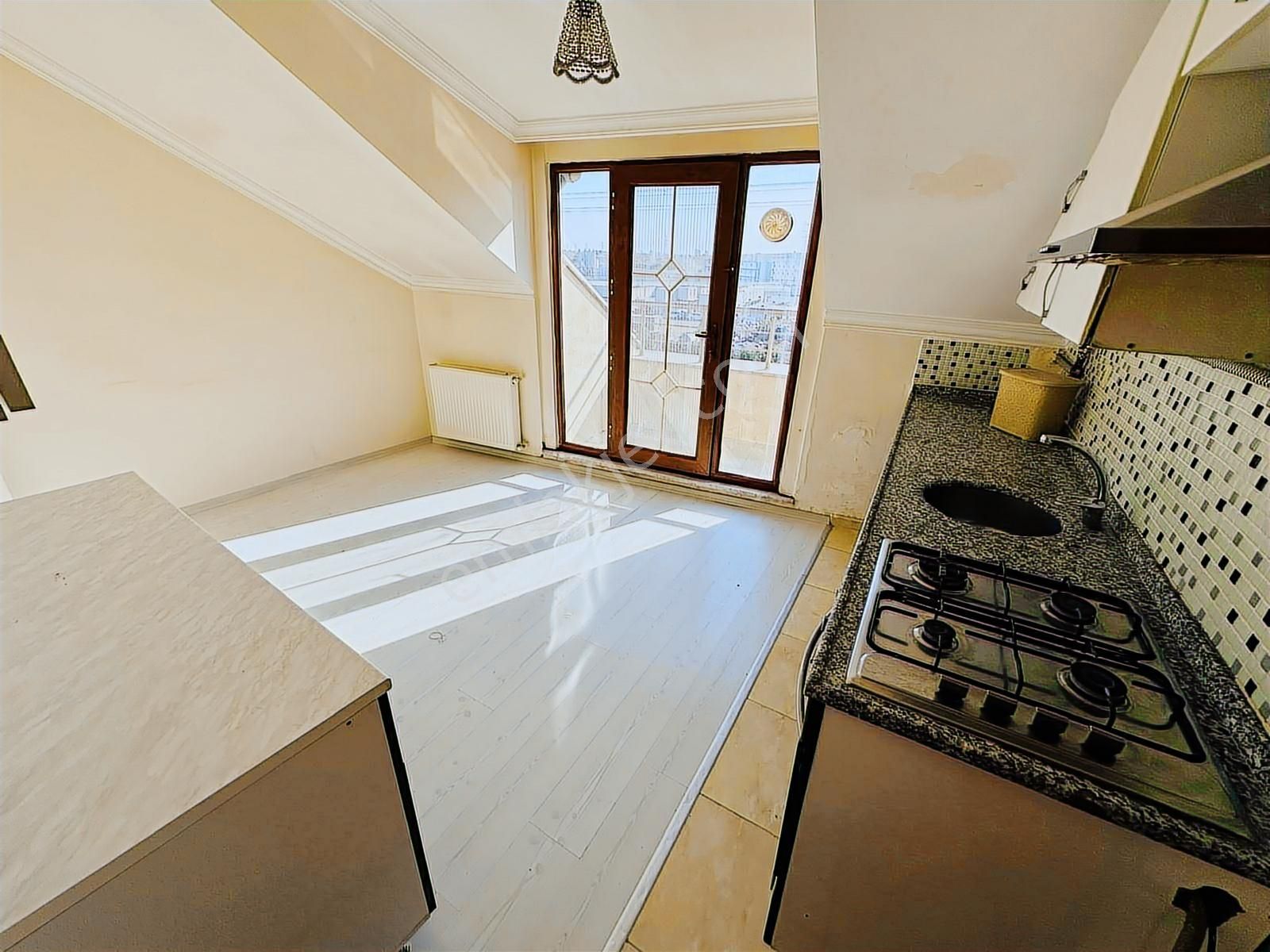 Home'dan Sultançiftliği Mah'de Kiralık 90m 2+1 Çatı Katı Daire.. - Görsel 6