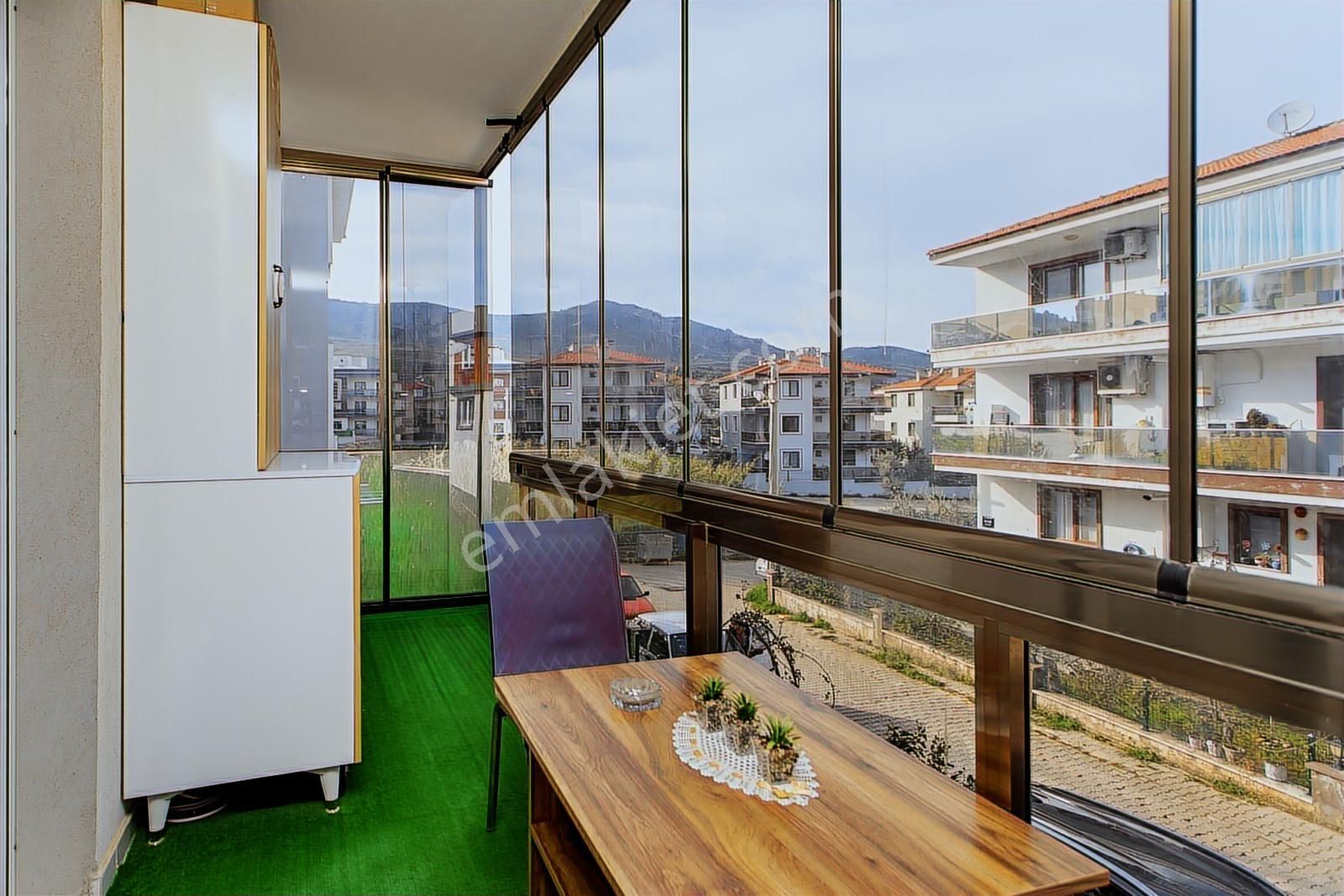 Yenifoça'da Satılık 2+1 Ara Kat Daire - Görsel 22