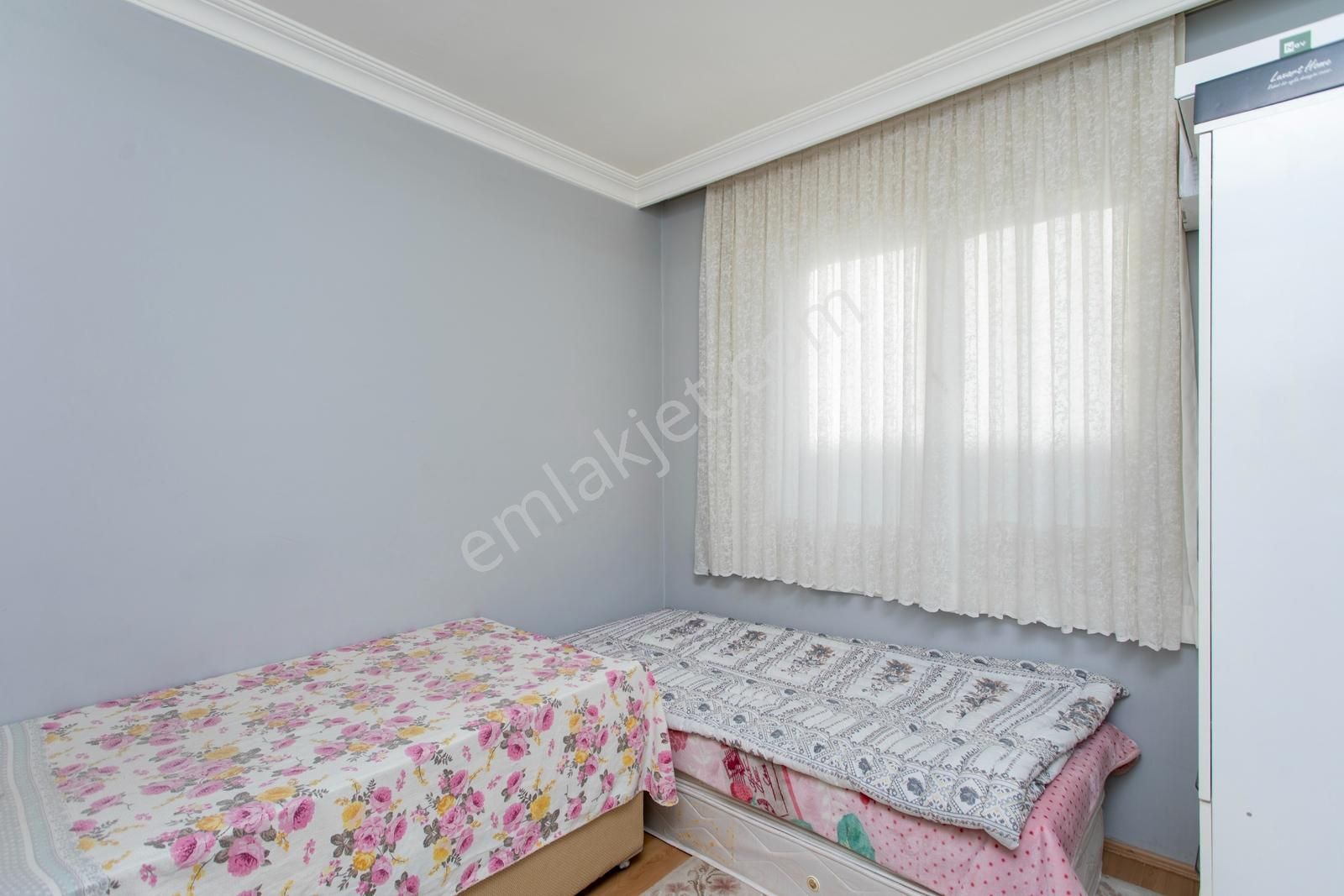 Yenifoça'da Satılık 2+1 Ara Kat Daire - Görsel 24