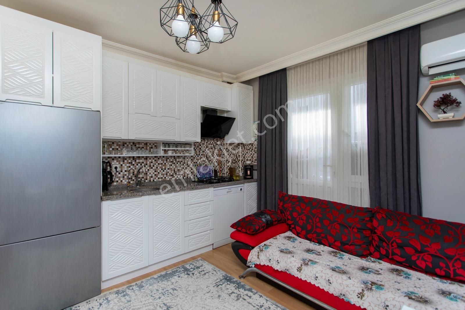 Yenifoça'da Satılık 2+1 Ara Kat Daire - Görsel 4