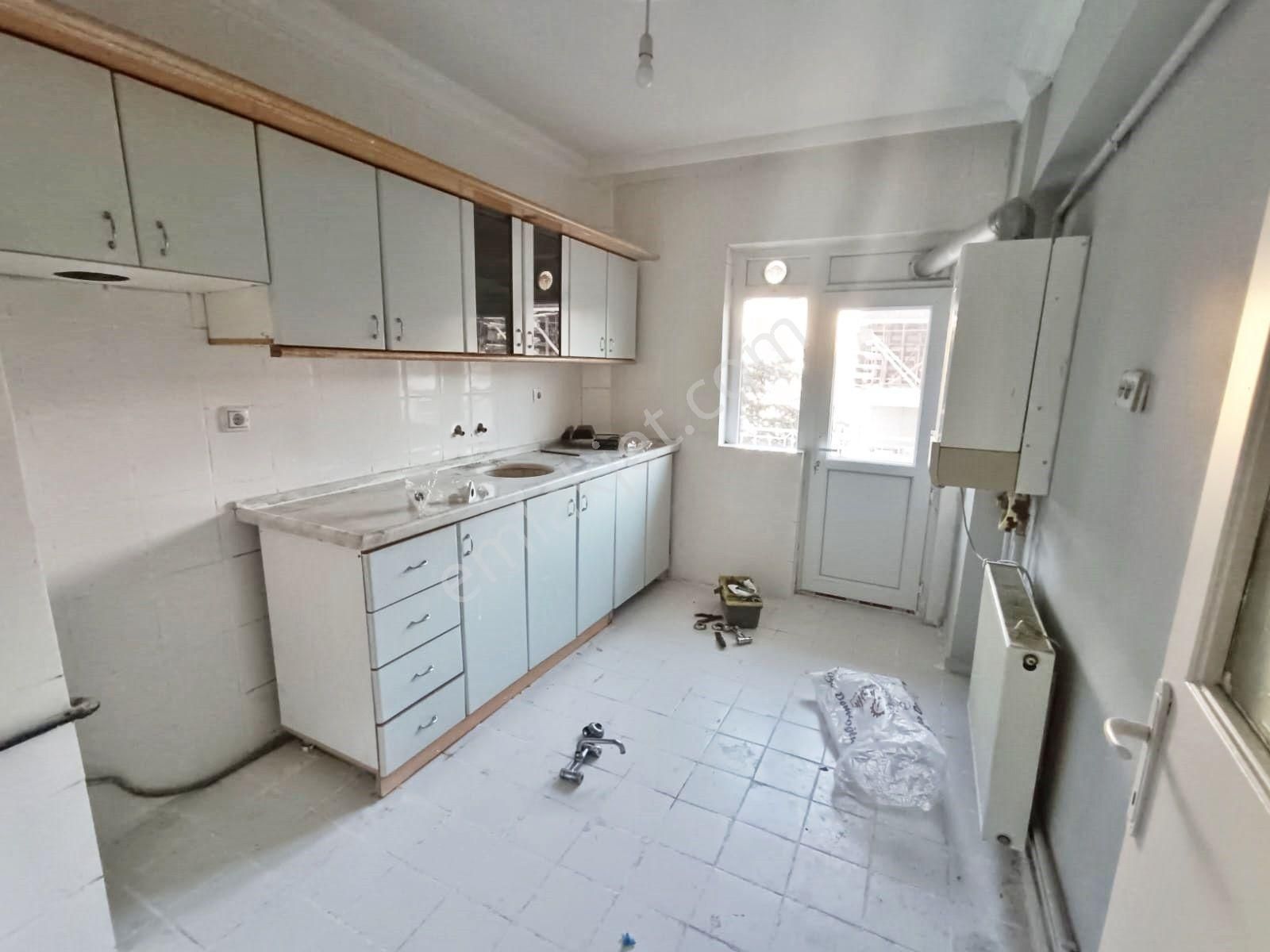 Sincan Selçukluda 3+1 Ara Kat Ön Cephe 120m2 Çift Balkonlu Daire